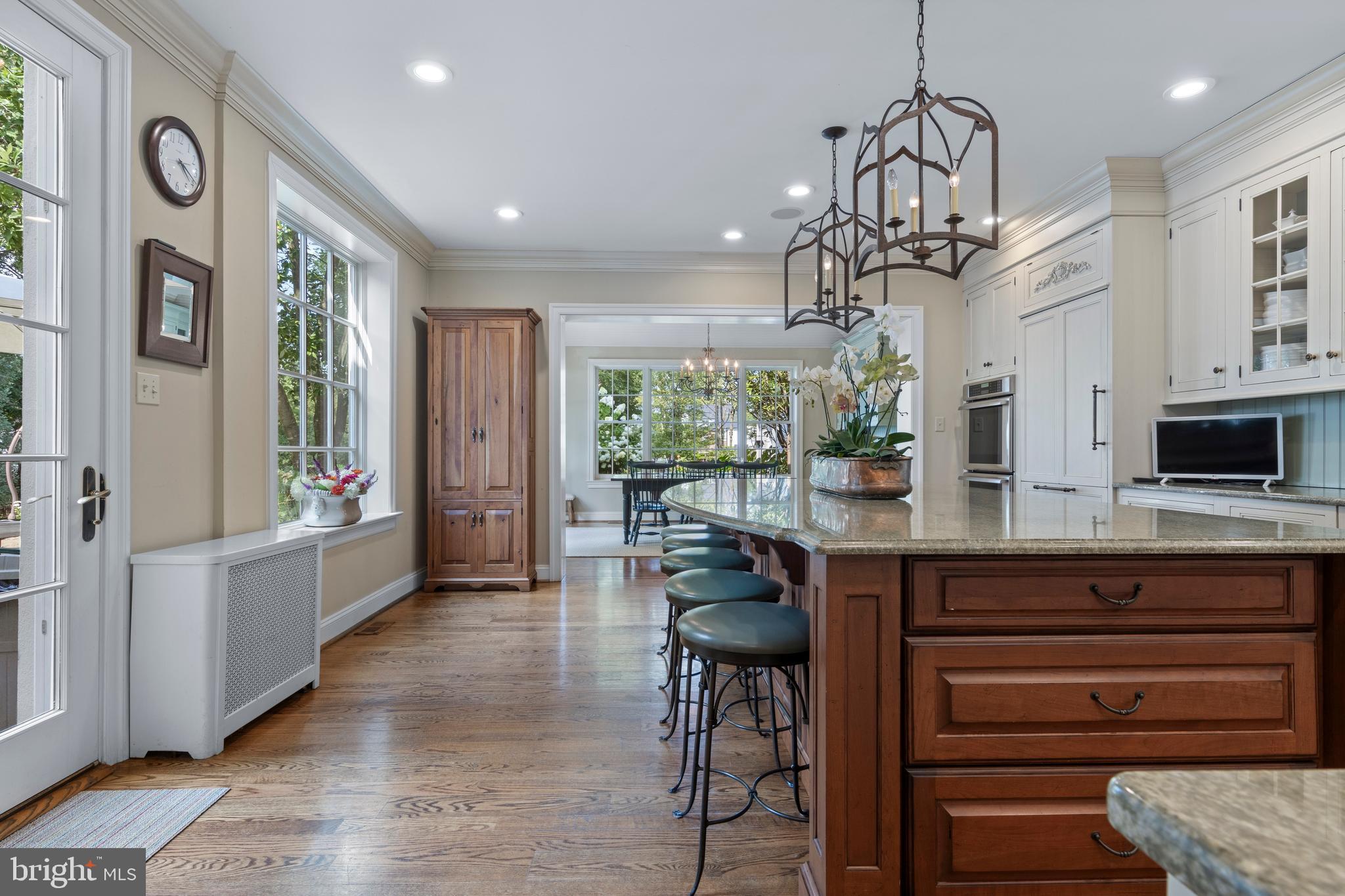 ASHWOOD MANOR - Residential