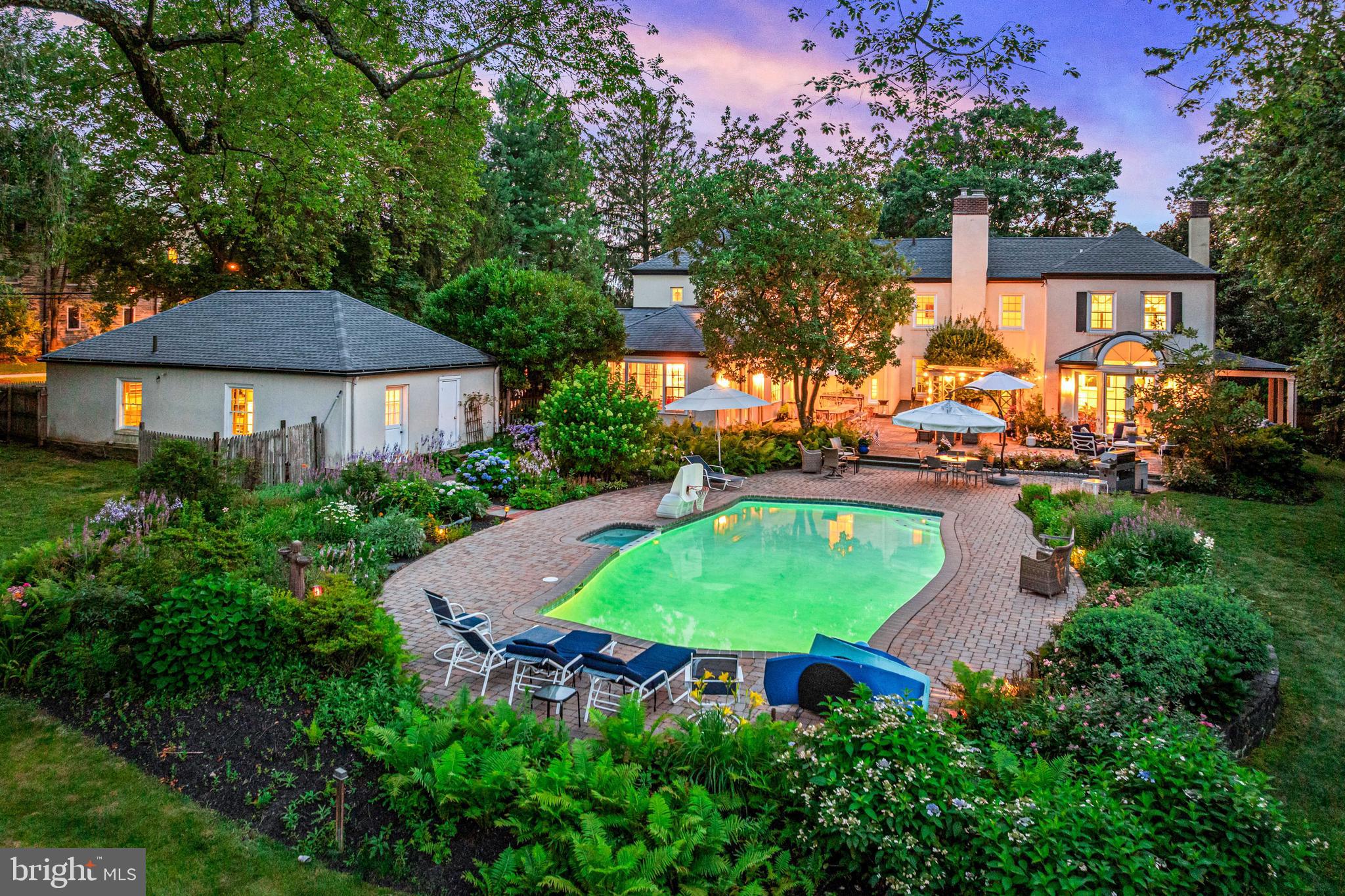 ASHWOOD MANOR - Residential