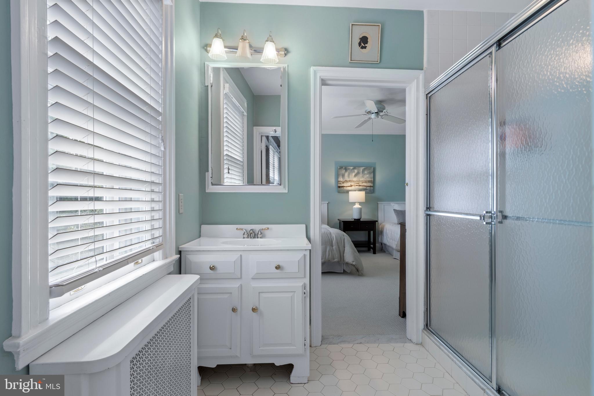 ASHWOOD MANOR - Residential