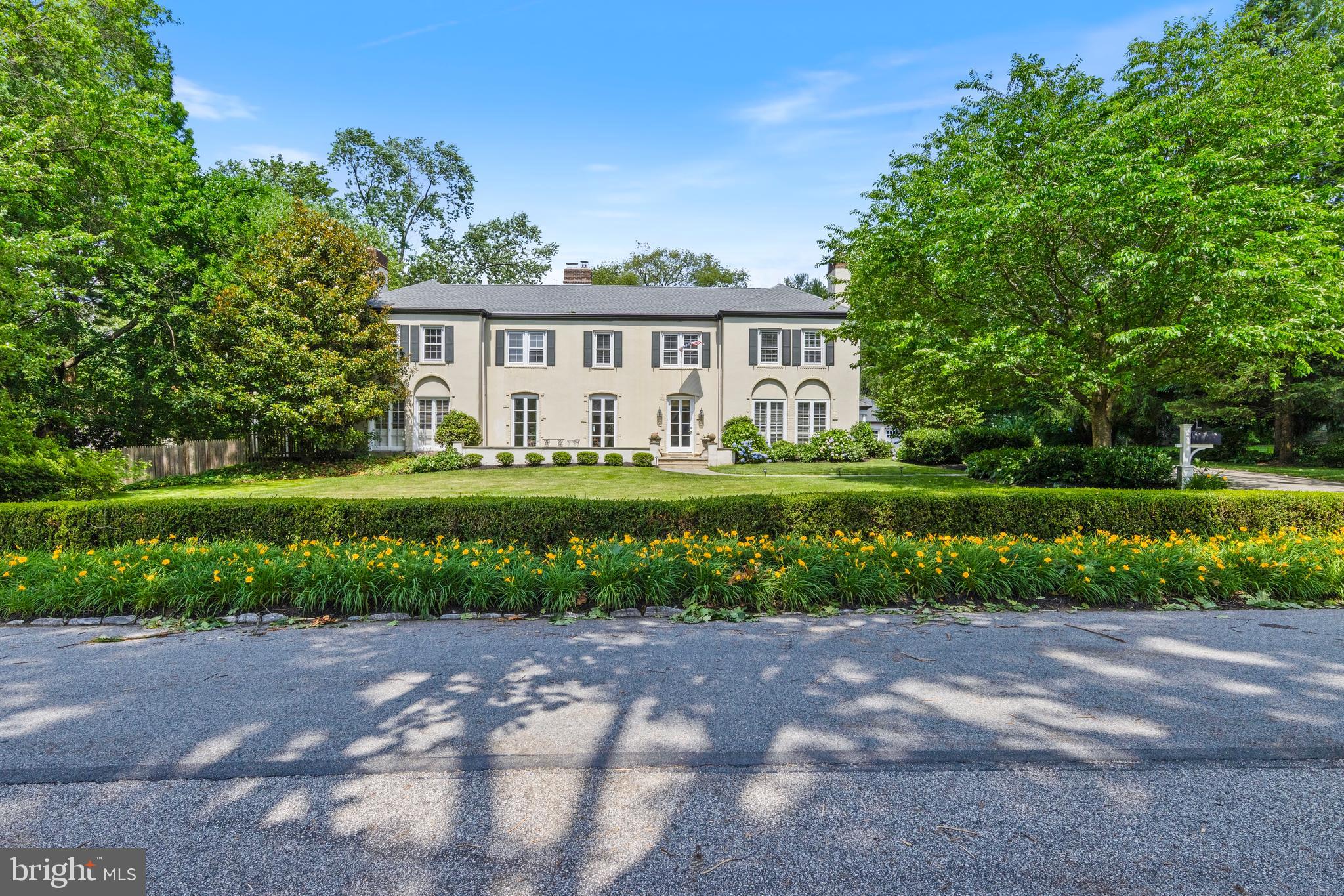 ASHWOOD MANOR - Residential