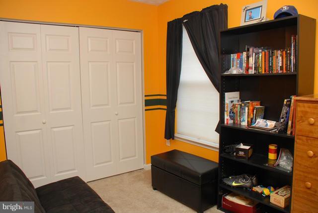 LAUREL GLEN - Residential Lease