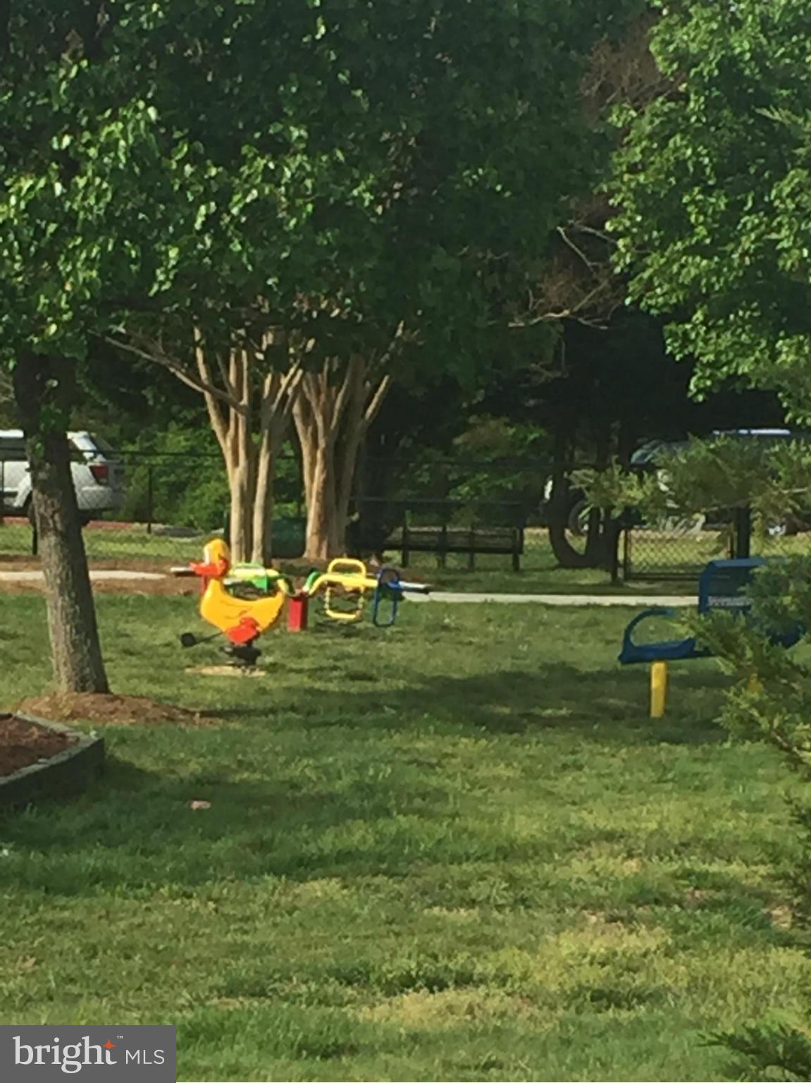 LAUREL GLEN - Residential Lease