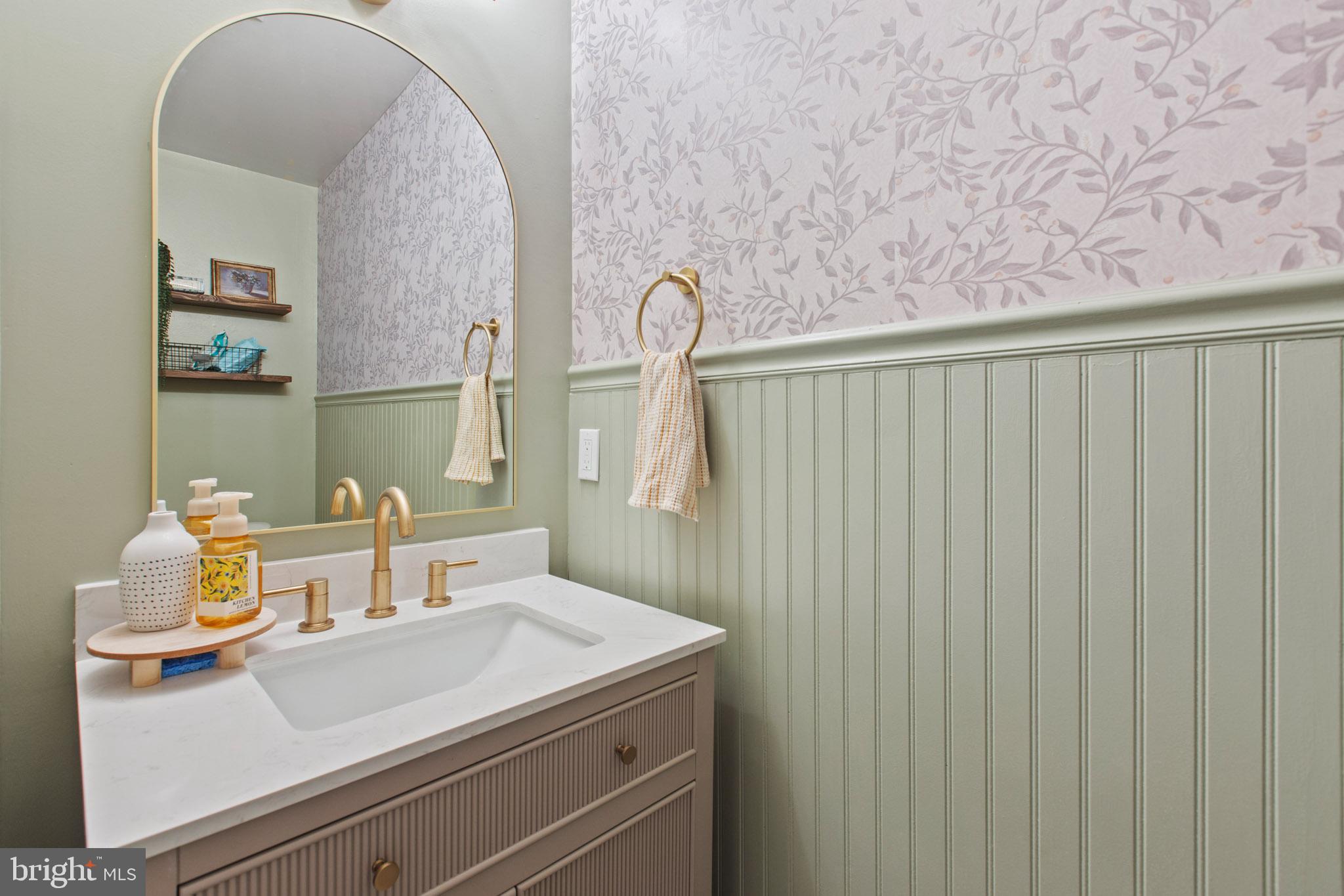 MILL CREEK CONDOMINIUMS - Residential Lease