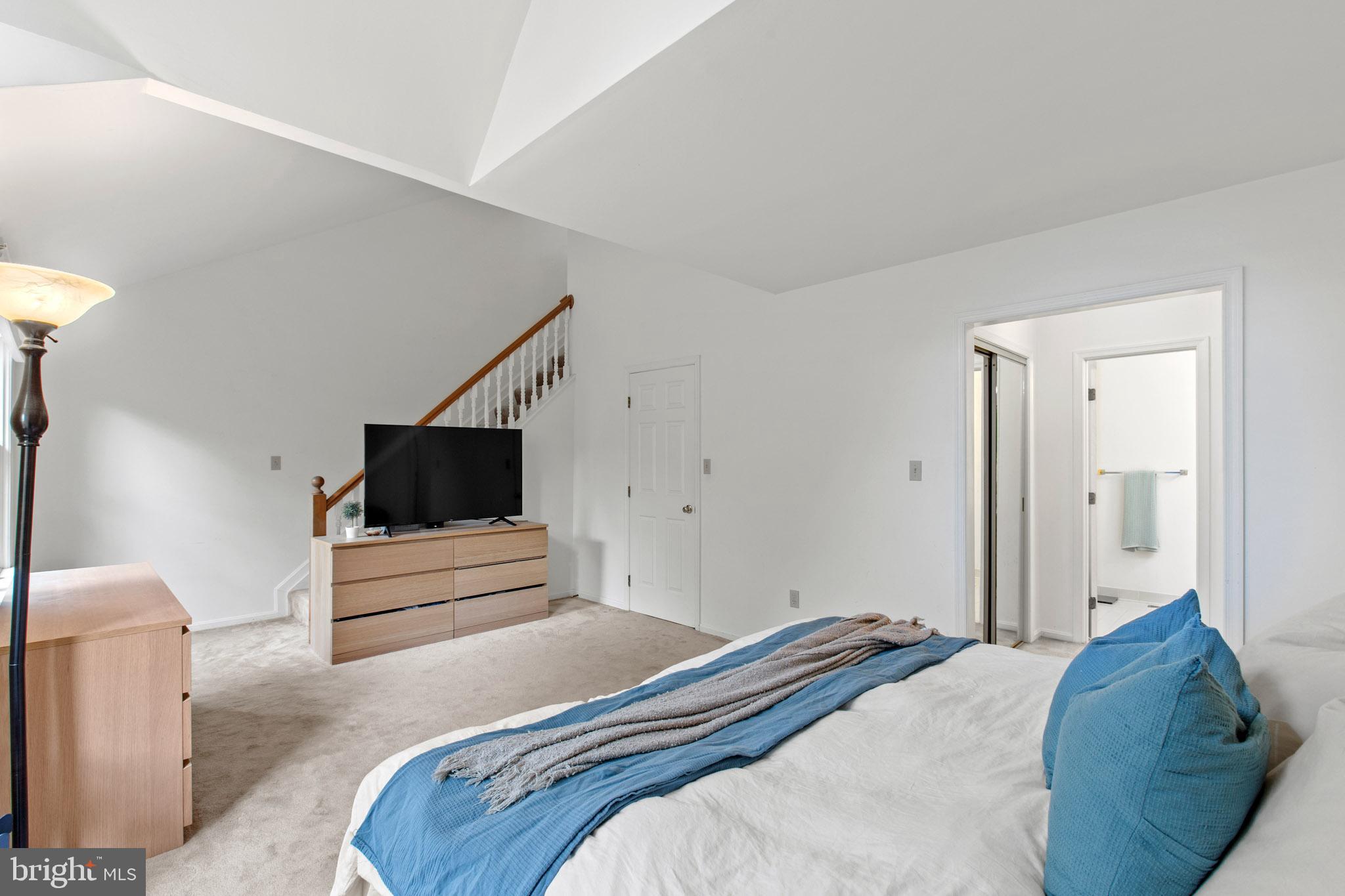 MILL CREEK CONDOMINIUMS - Residential Lease