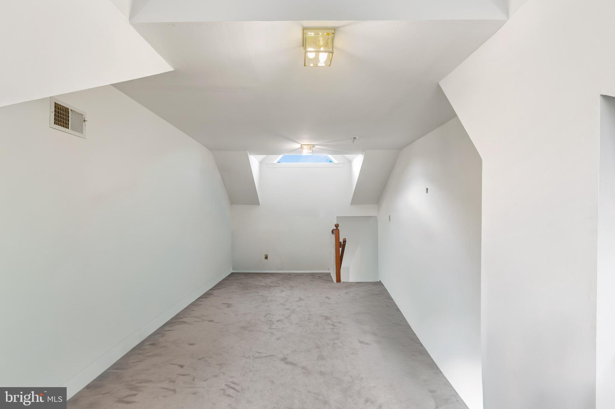 MILL CREEK CONDOMINIUMS - Residential Lease