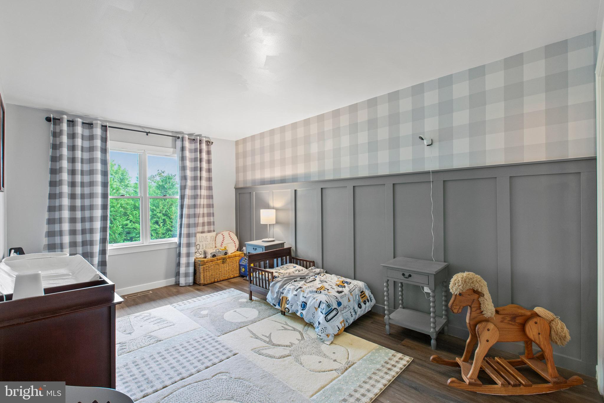 MILL CREEK CONDOMINIUMS - Residential Lease