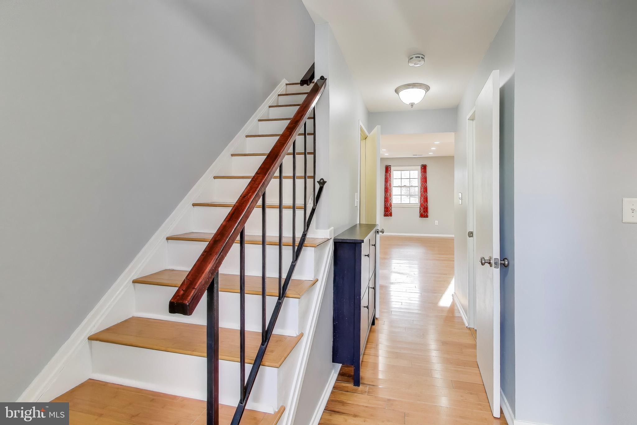 5769 YELLOWROSE COURT