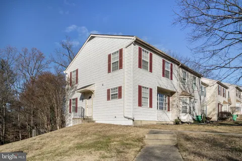 4043 Silver Park Terrace, Suitland, MD MLS: MDPG2189782