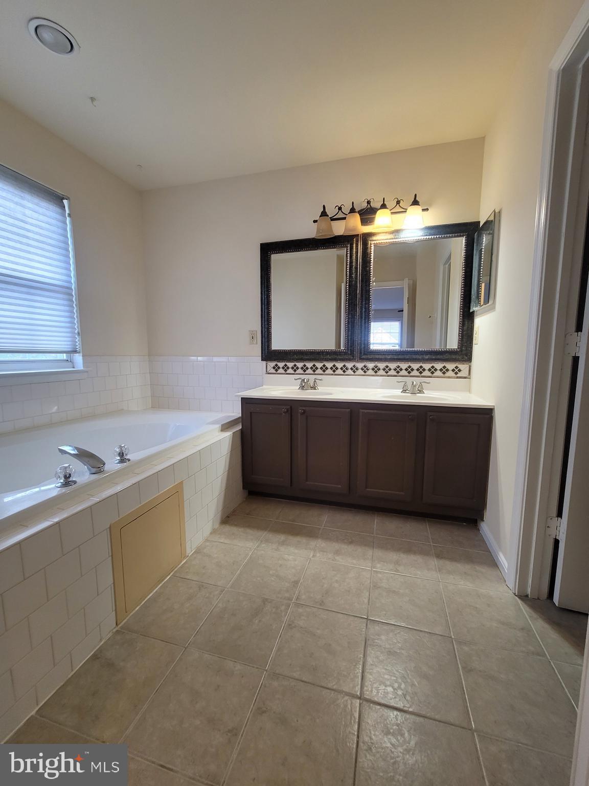 WEXFORD VILLAGE - Residential