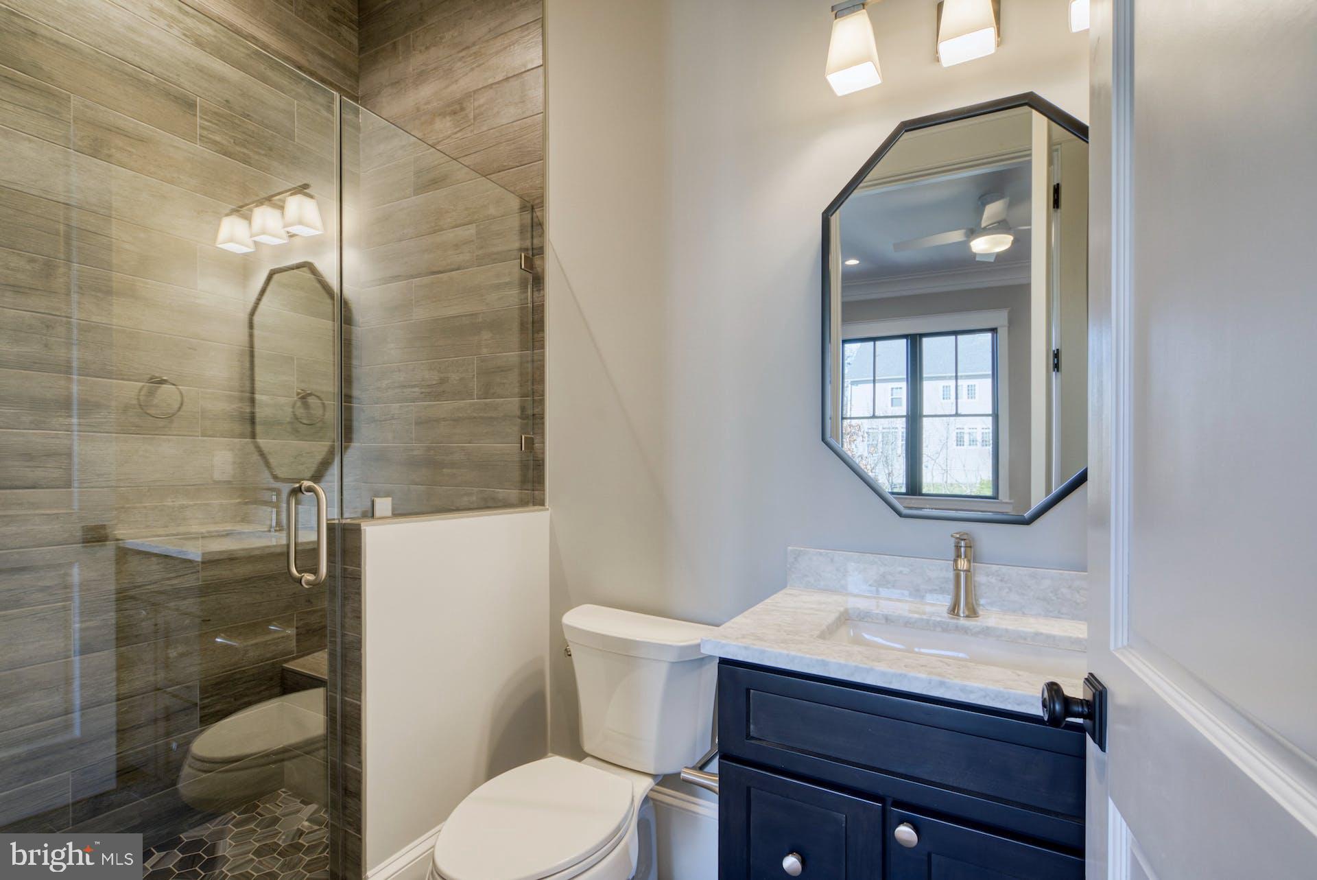 WILLIAMSBURG VILLAGE - Residential