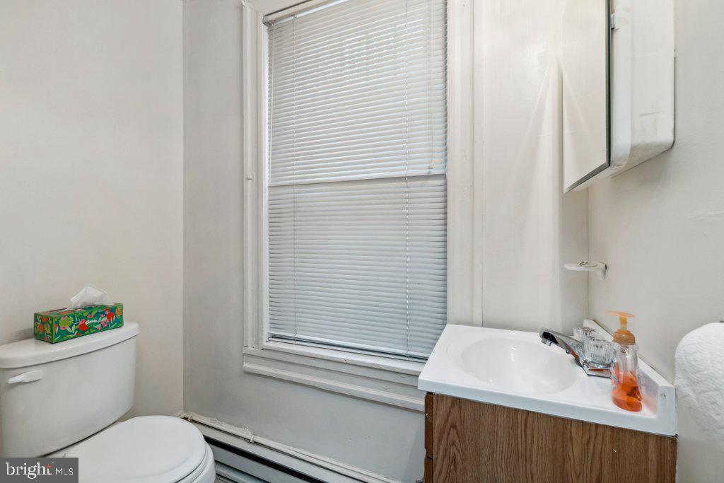 CHARLES VILLAGE - Residential Income