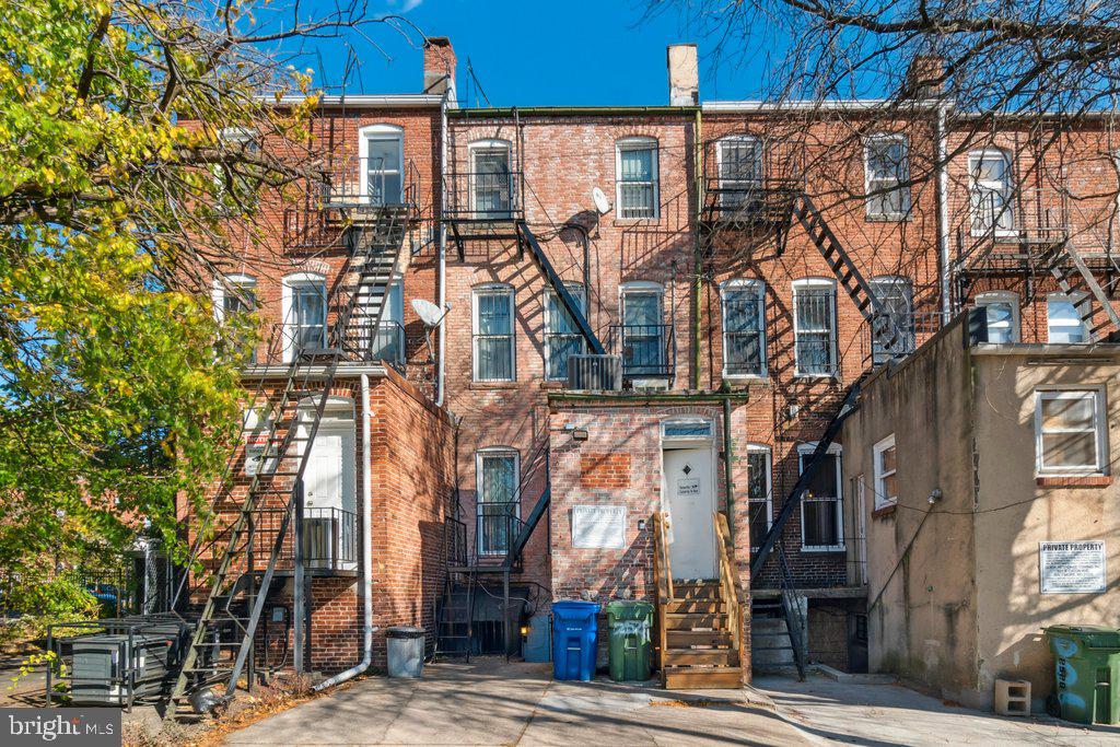 CHARLES VILLAGE - Residential Income