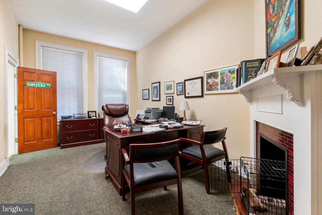 CHARLES VILLAGE - Residential Income