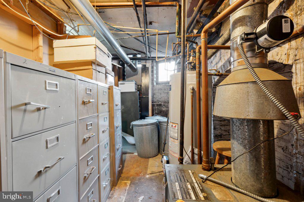 CHARLES VILLAGE - Residential Income