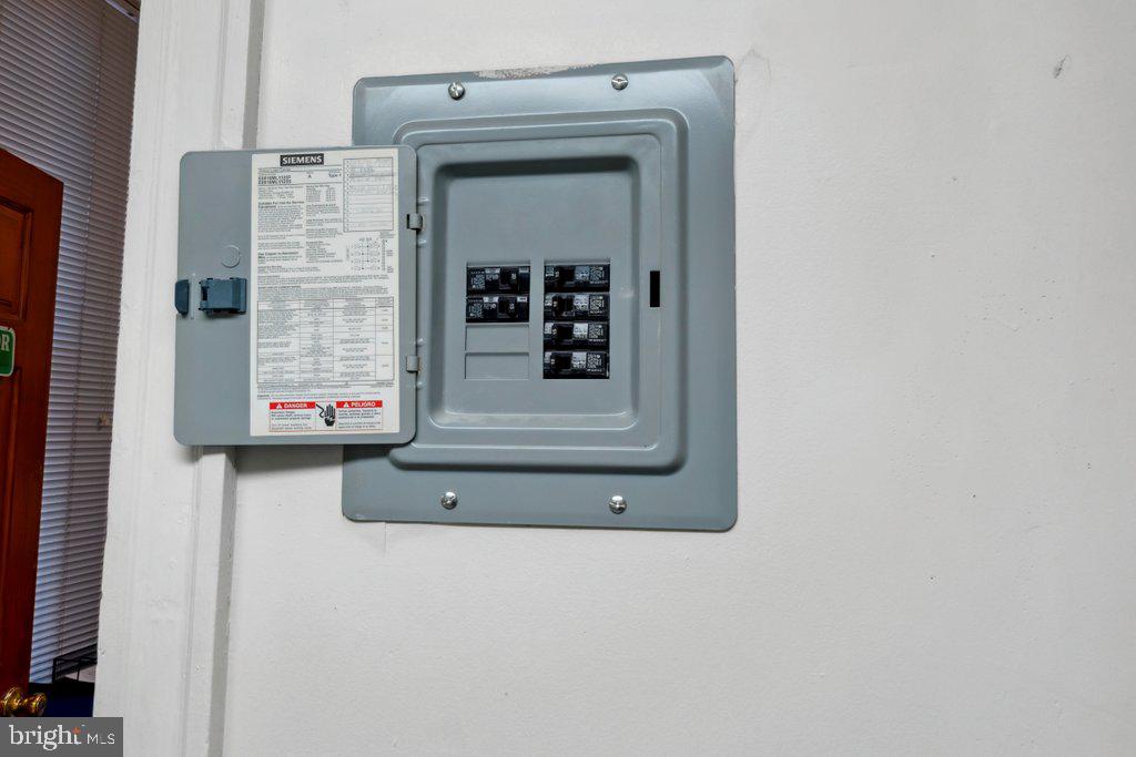 CHARLES VILLAGE - Residential Income