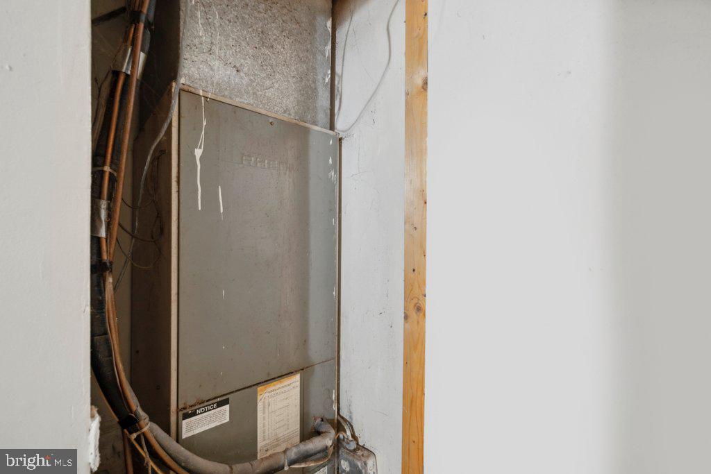 CHARLES VILLAGE - Residential Income