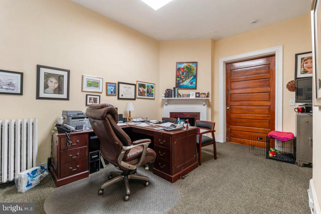 CHARLES VILLAGE - Residential Income