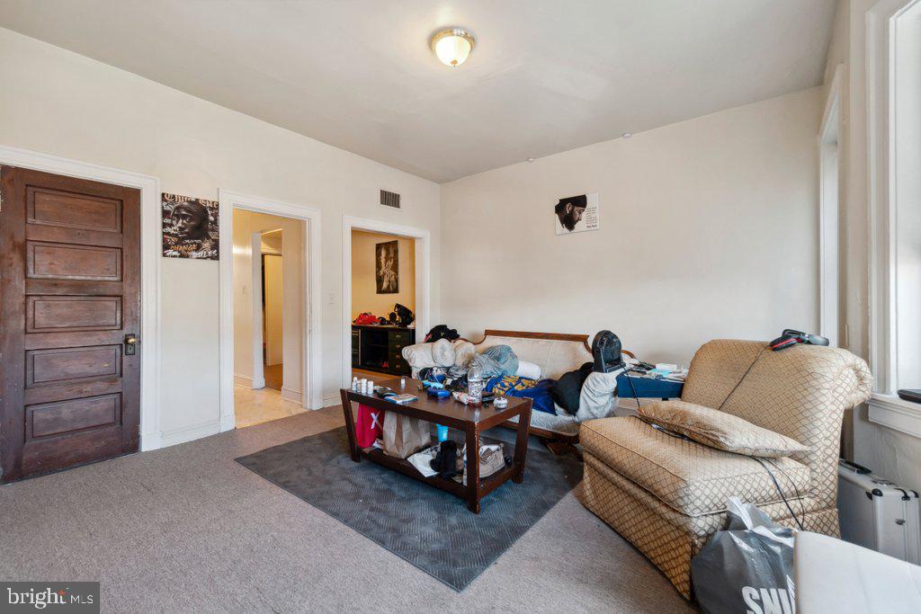 CHARLES VILLAGE - Residential Income