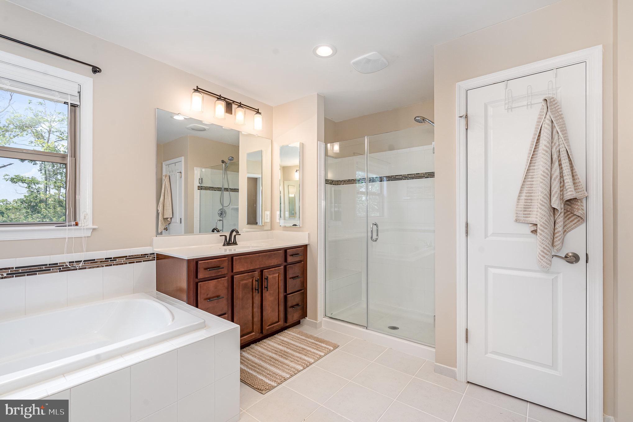 EASTVIEW AT STONE RIDGE - Residential Lease