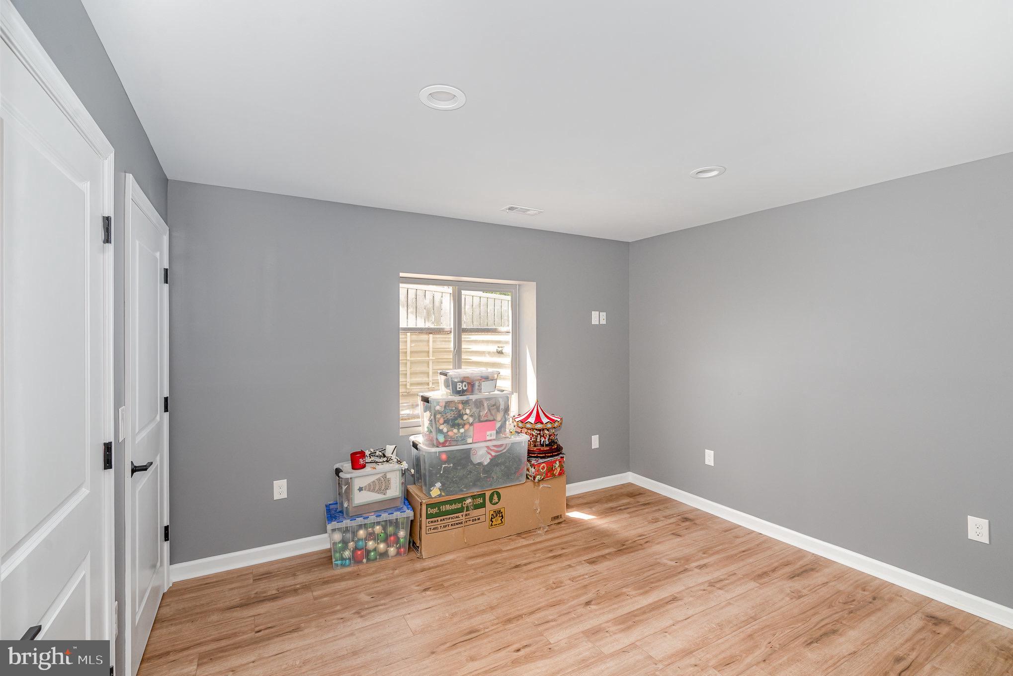 EASTVIEW AT STONE RIDGE - Residential Lease