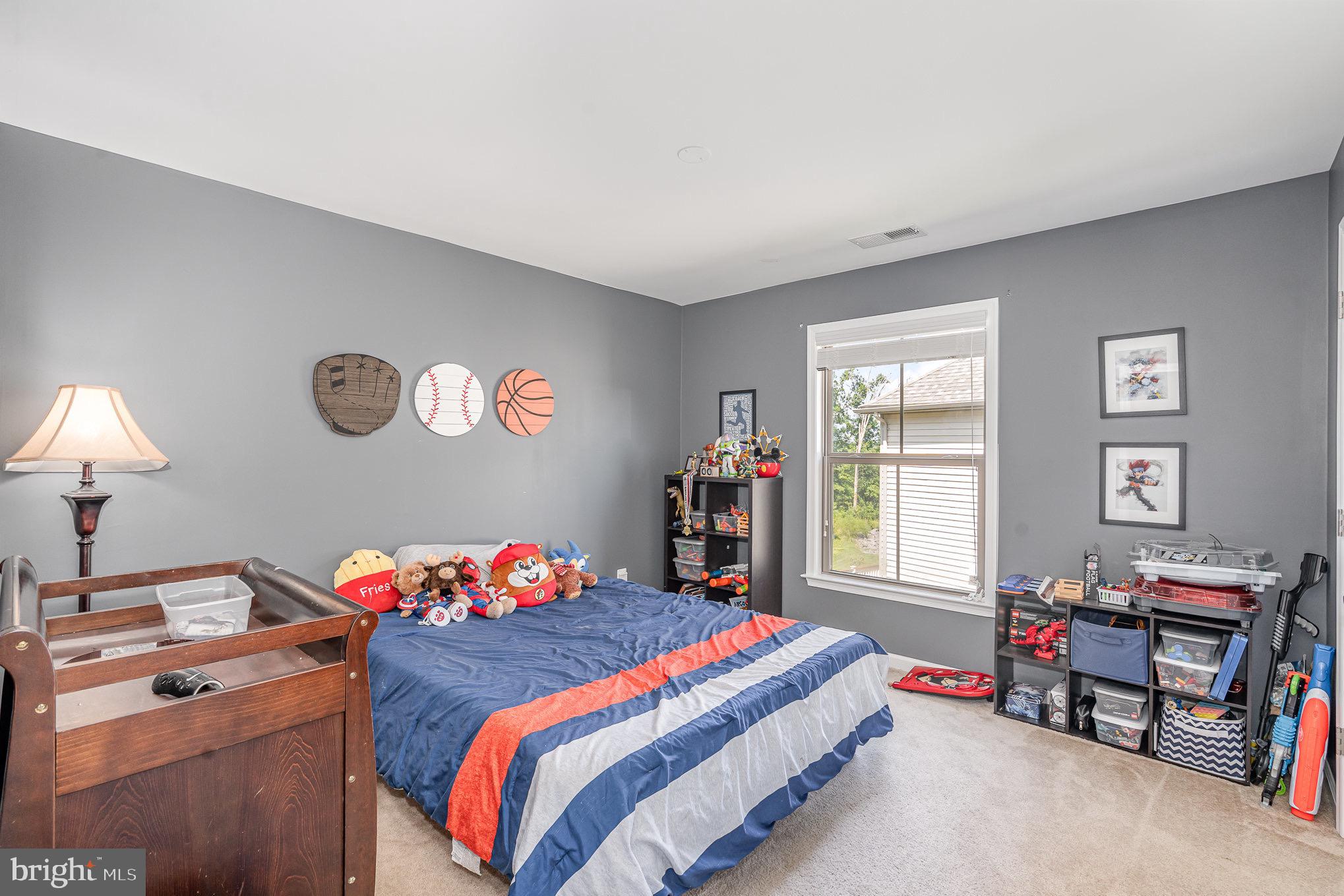 EASTVIEW AT STONE RIDGE - Residential Lease