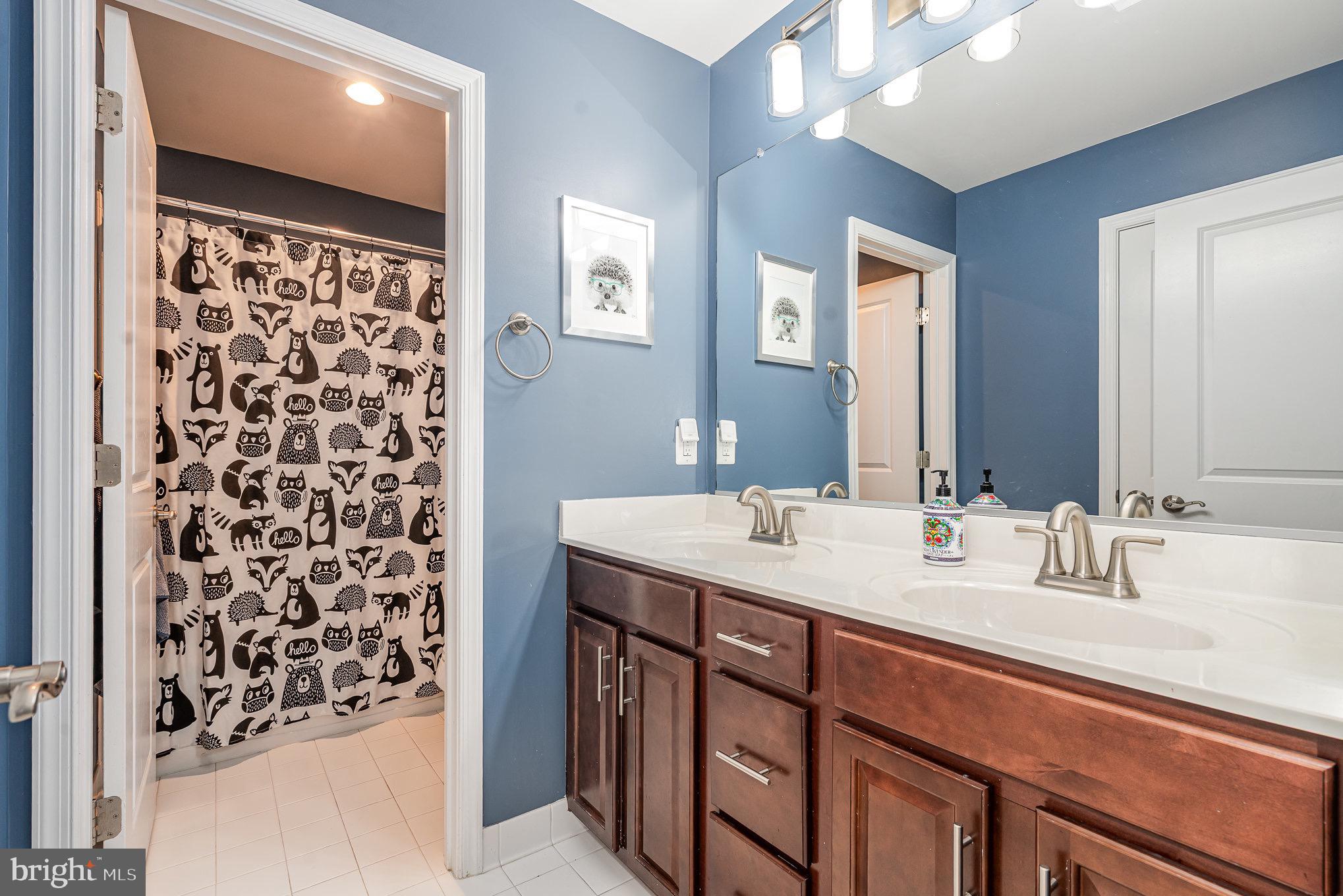 EASTVIEW AT STONE RIDGE - Residential Lease