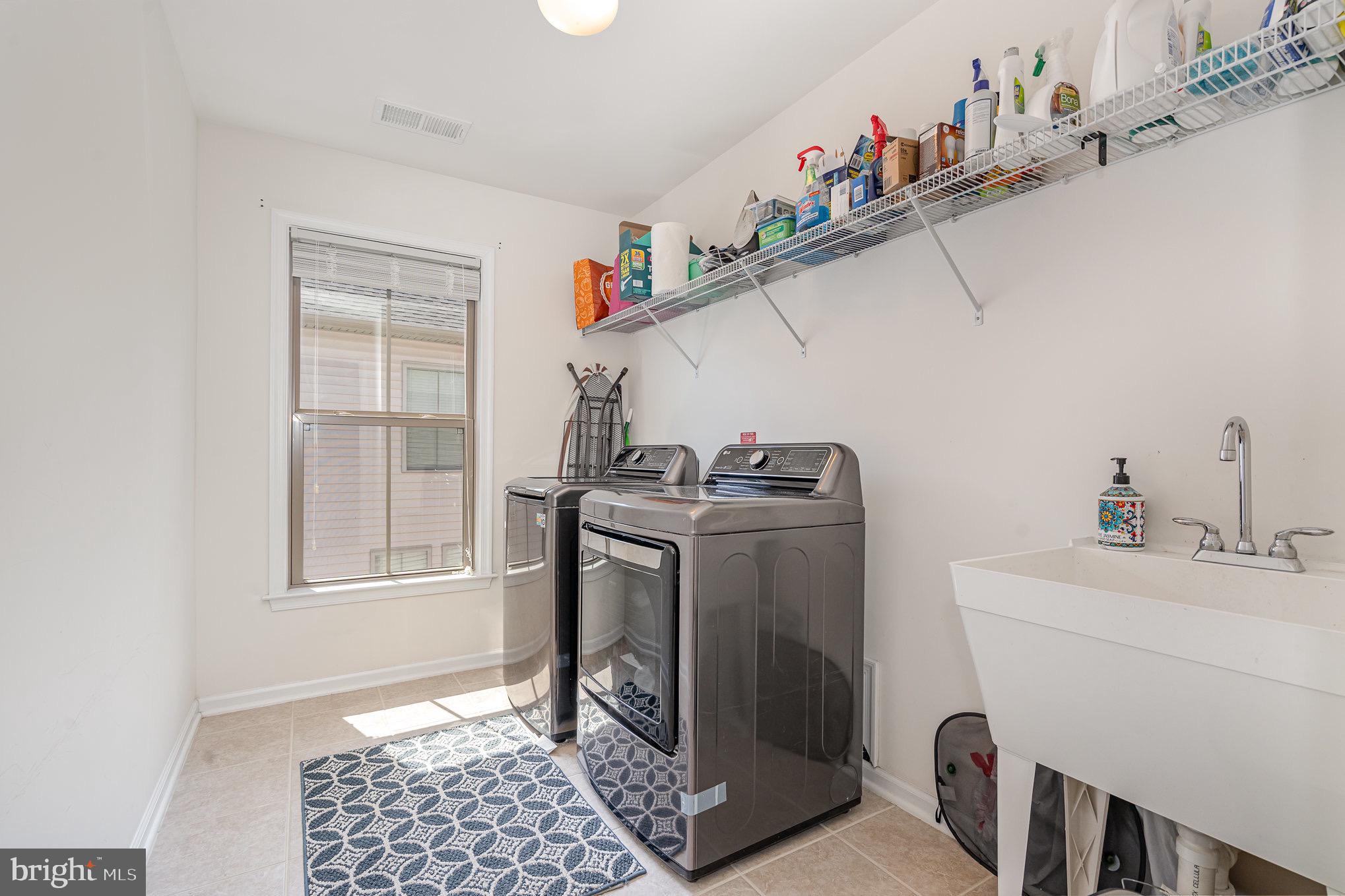 EASTVIEW AT STONE RIDGE - Residential Lease