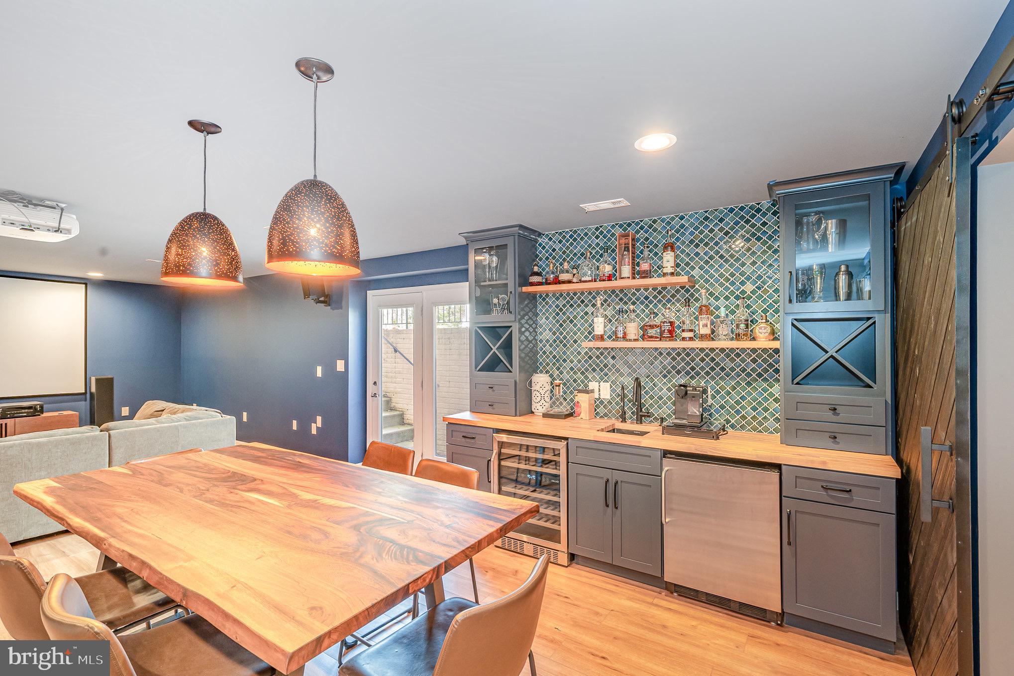 EASTVIEW AT STONE RIDGE - Residential Lease