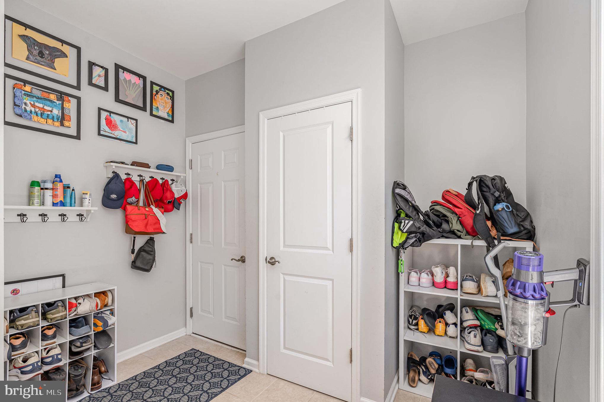 EASTVIEW AT STONE RIDGE - Residential Lease