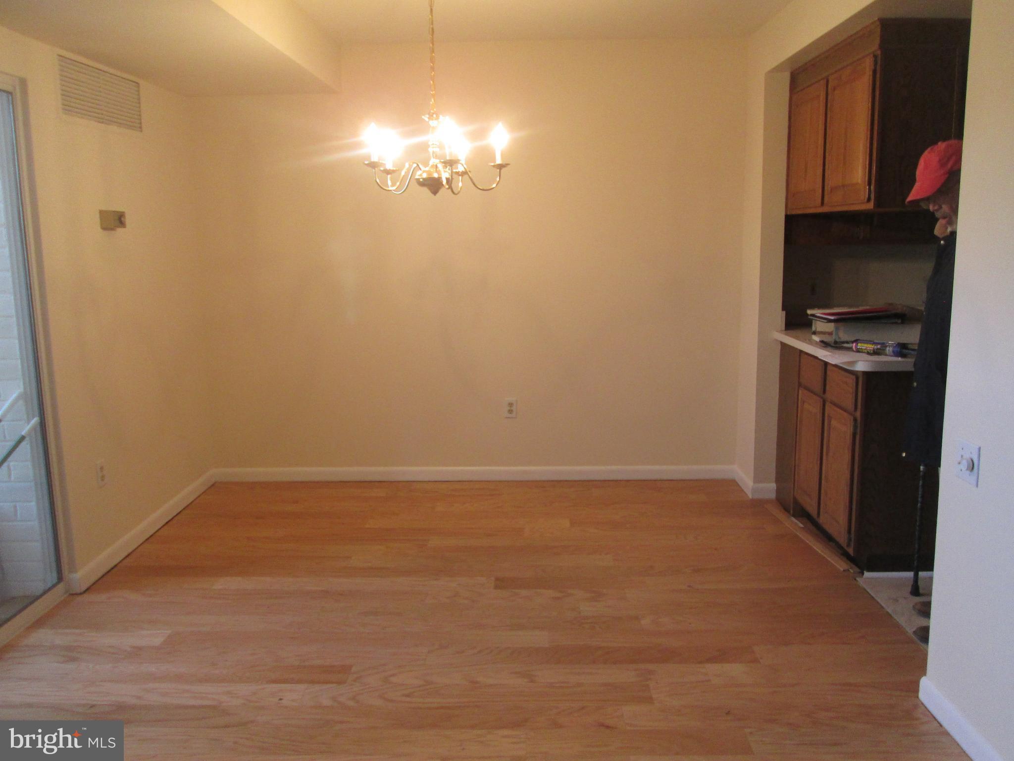 ROSSMOOR MUTUAL #7 - Residential Lease