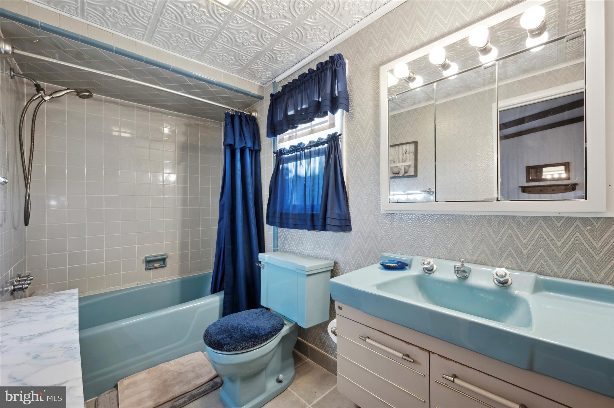 BRIDESBURG - Residential