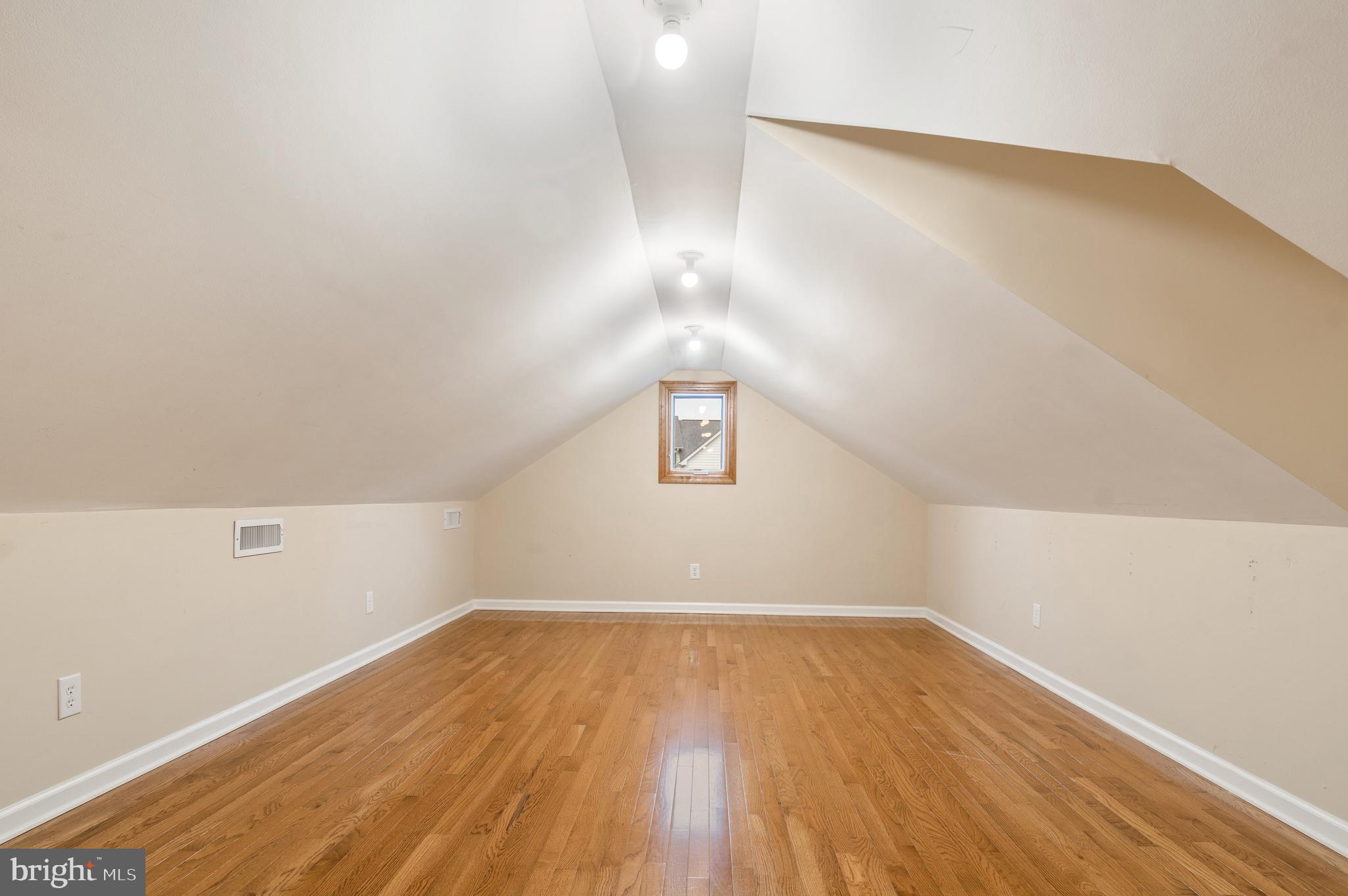 EASTON CLUB - Residential