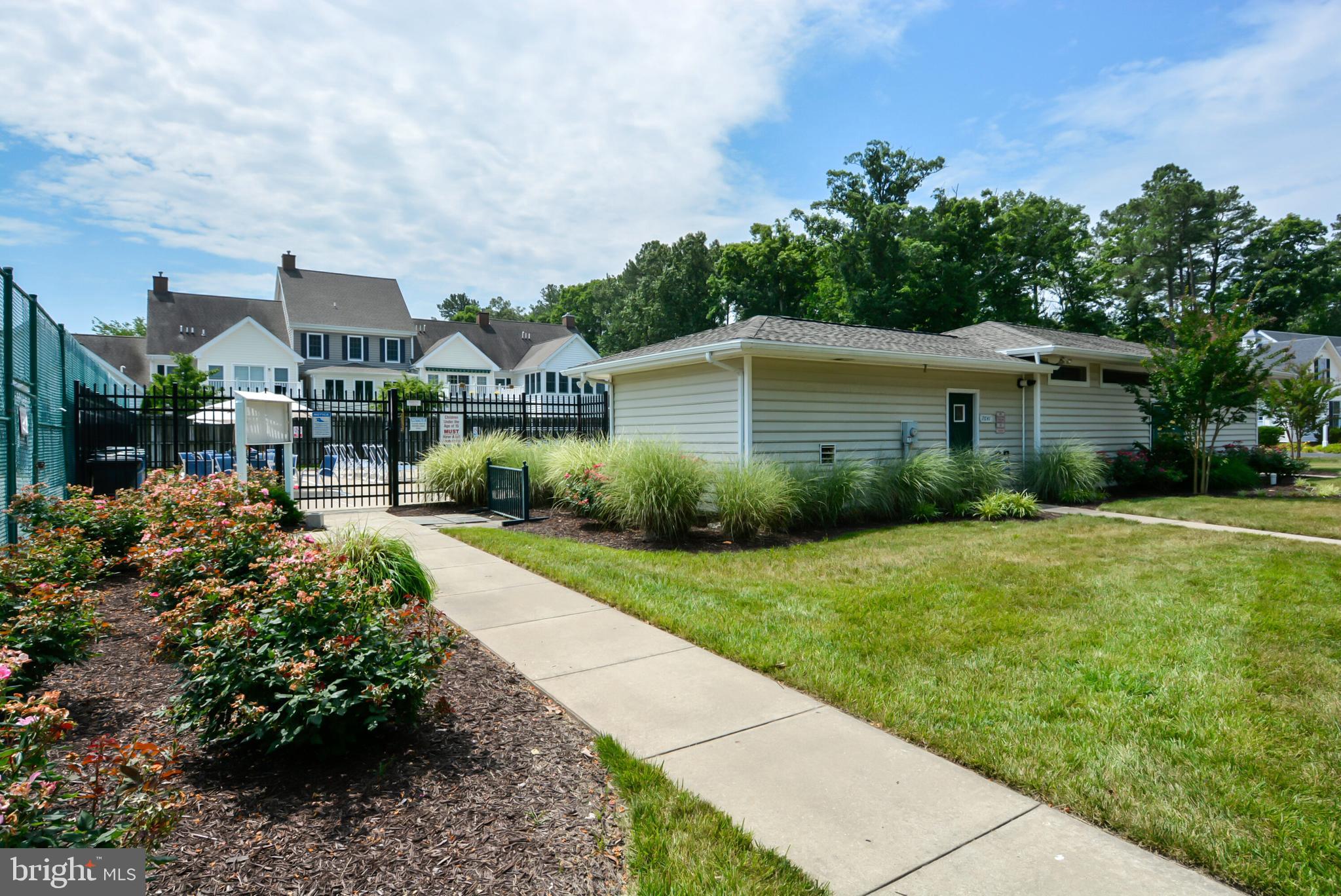 EASTON CLUB - Residential