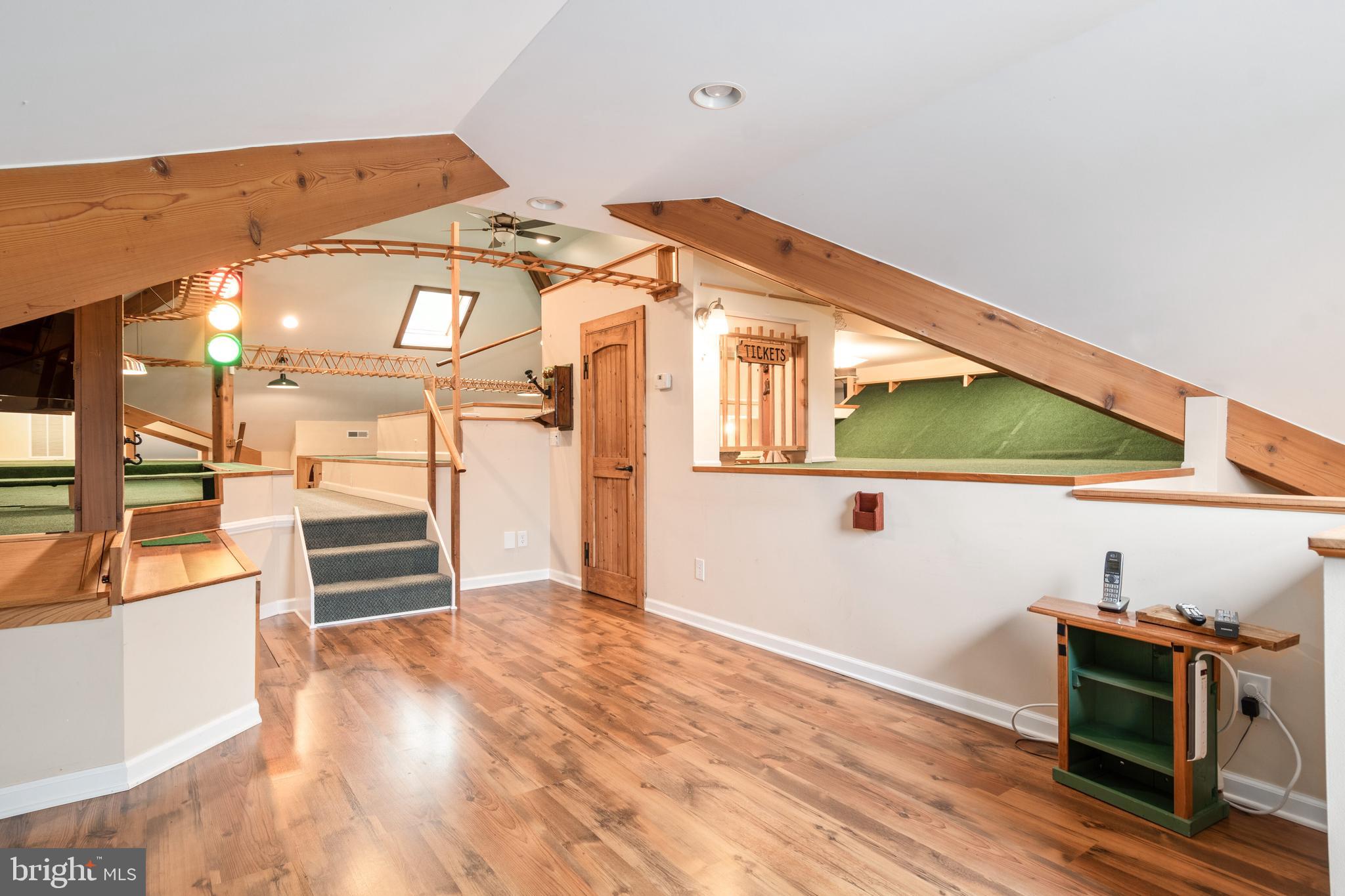 EASTON CLUB - Residential