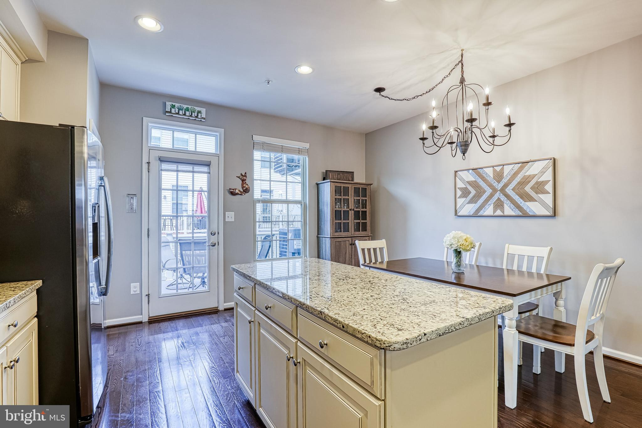 O'DONNELL SQUARE - Residential