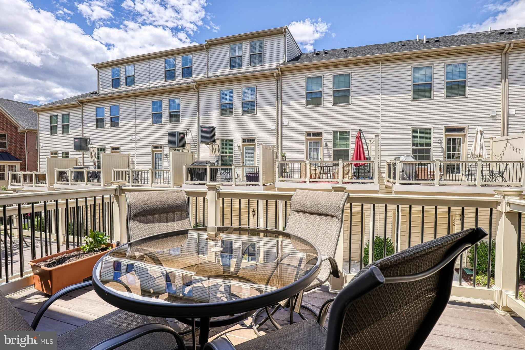 O'DONNELL SQUARE - Residential