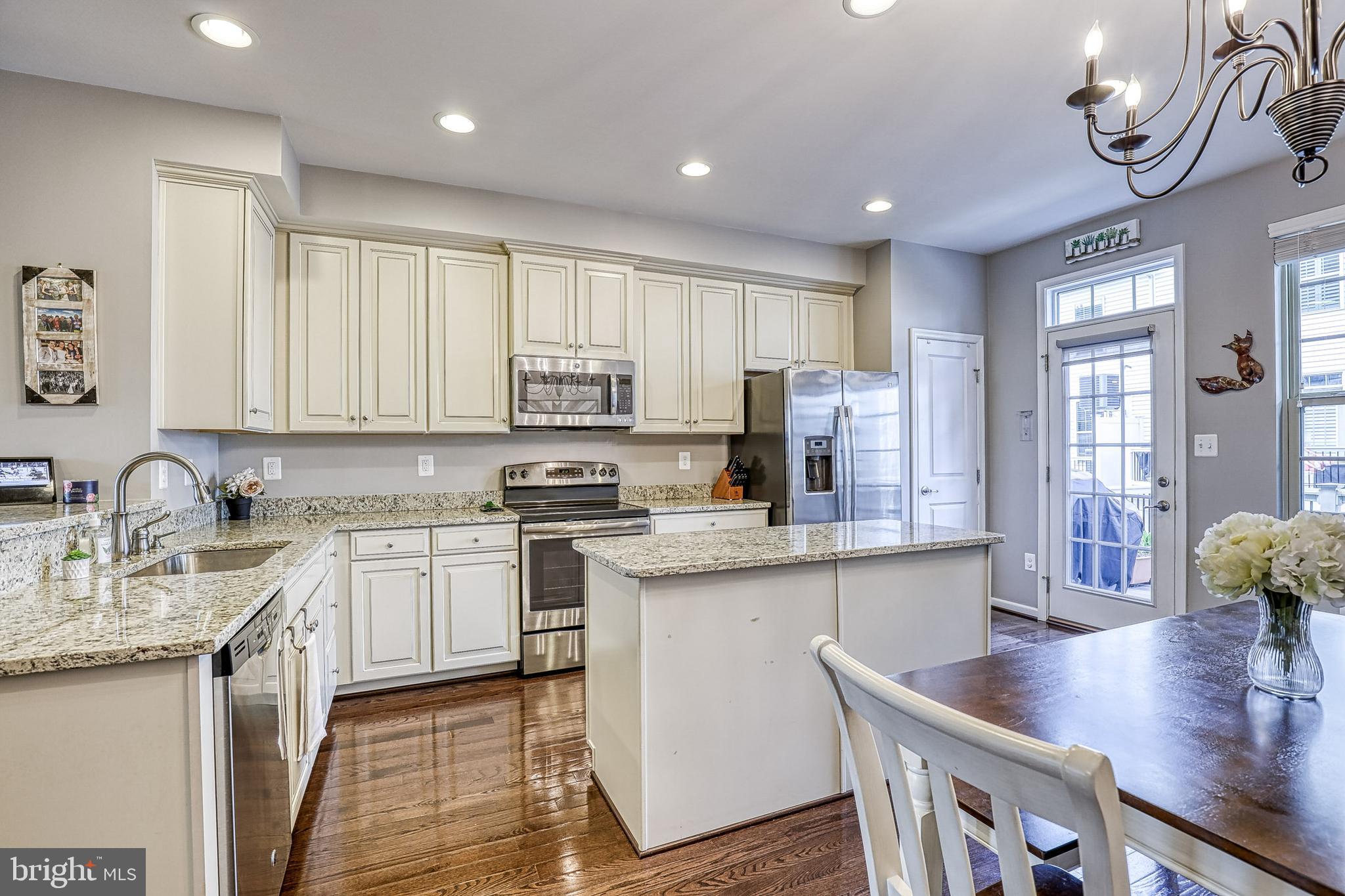 O'DONNELL SQUARE - Residential