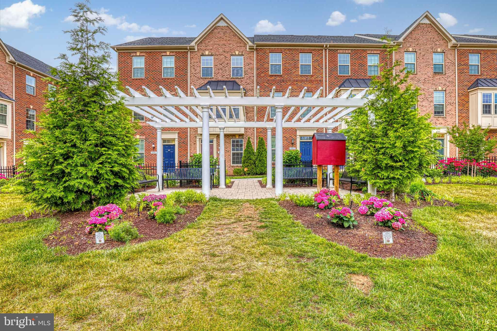 O'DONNELL SQUARE - Residential