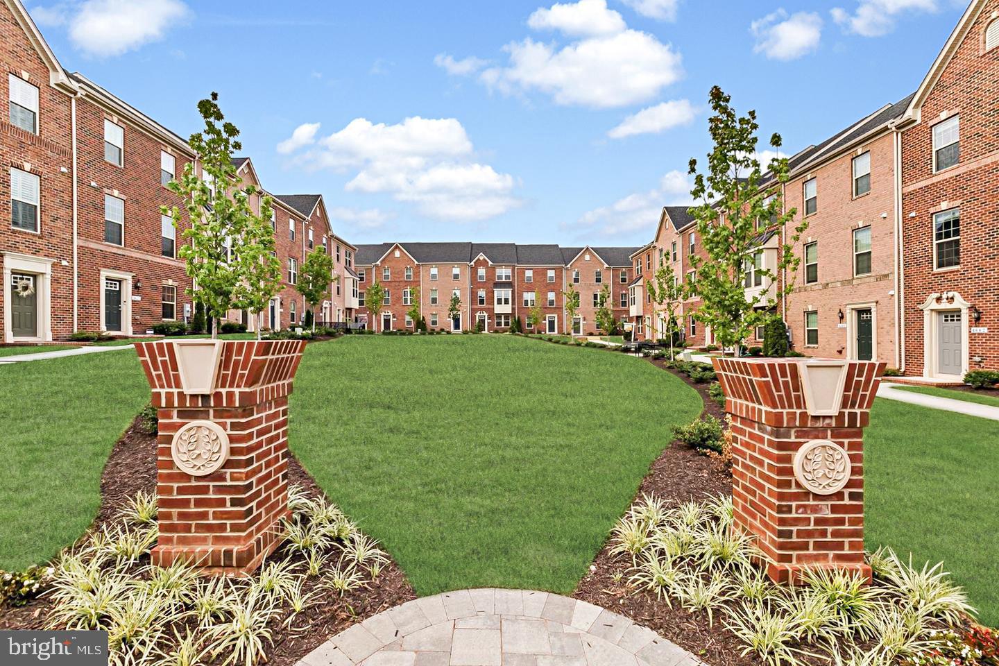 O'DONNELL SQUARE - Residential