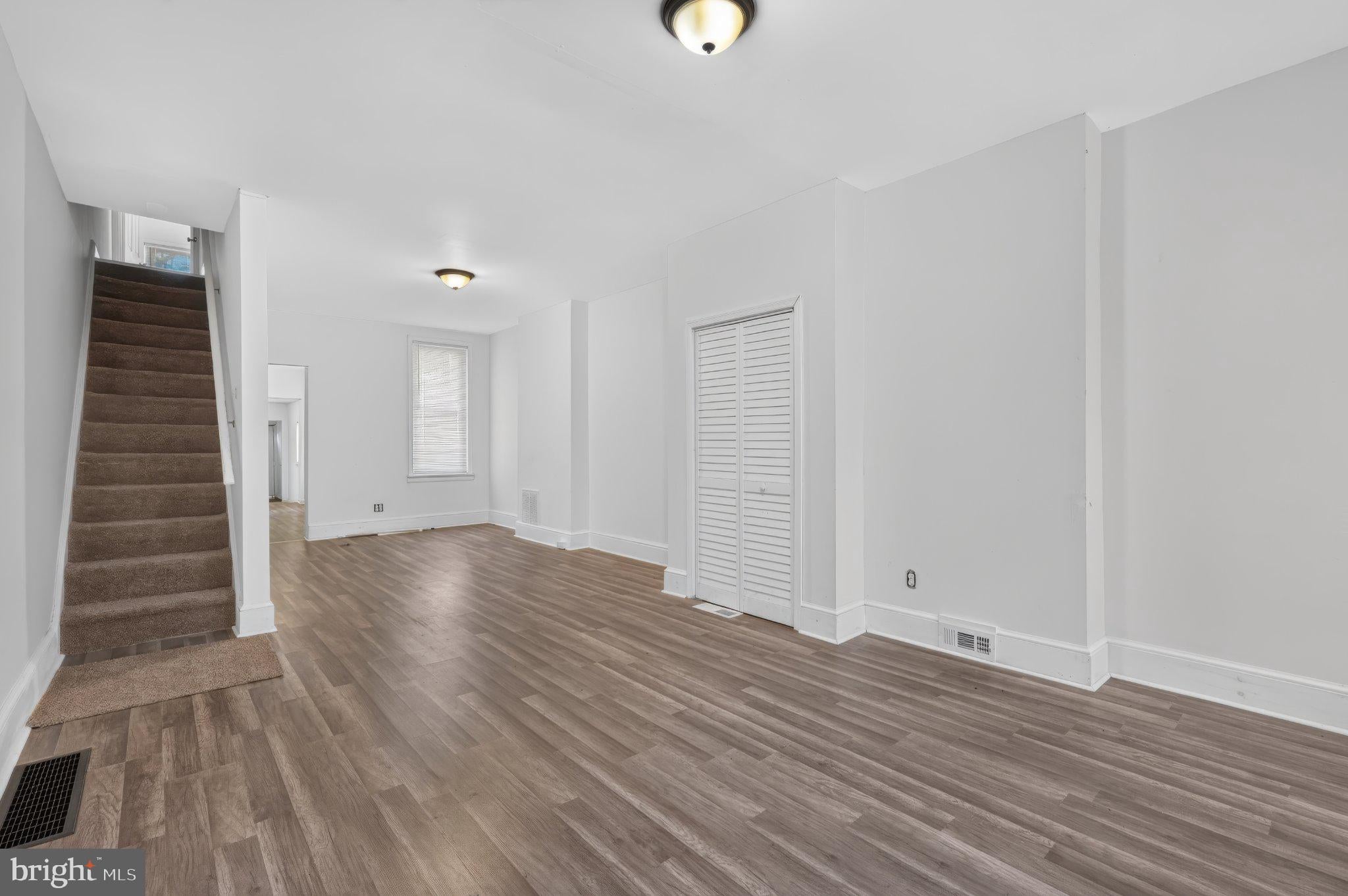 1006 W 3RD STREET