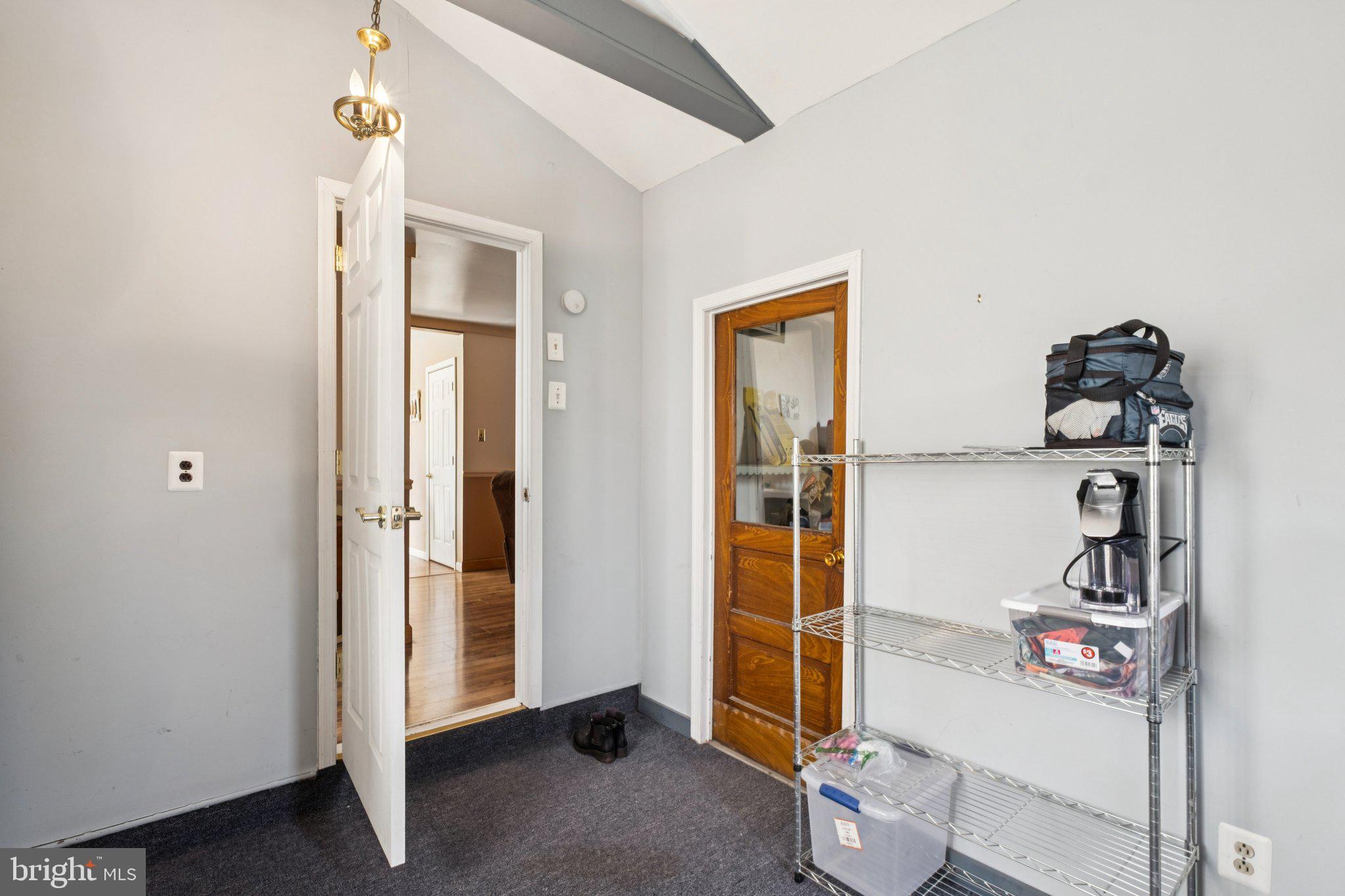 LEVITTOWN - Residential