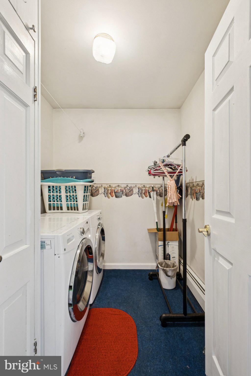 LEVITTOWN - Residential