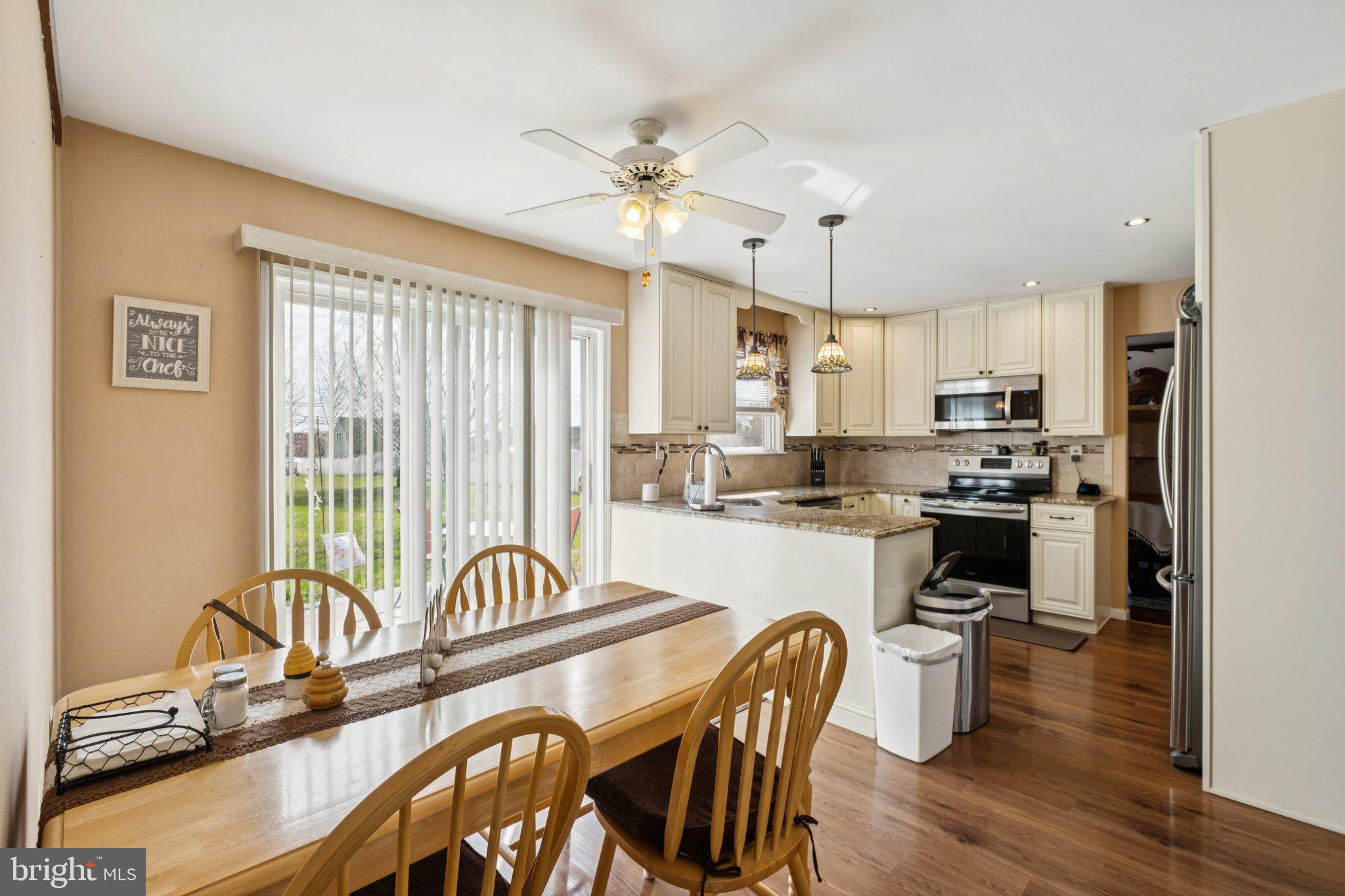 LEVITTOWN - Residential