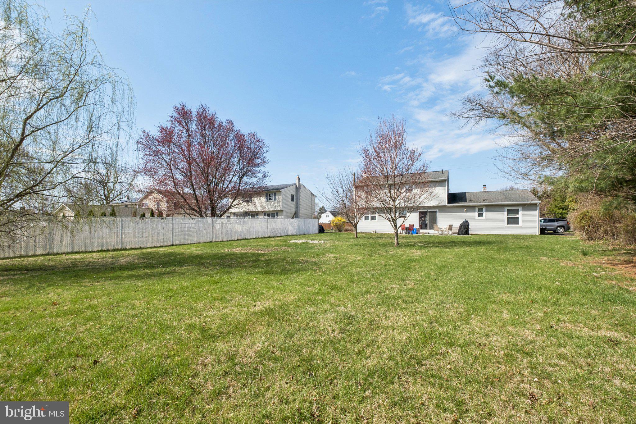 LEVITTOWN - Residential