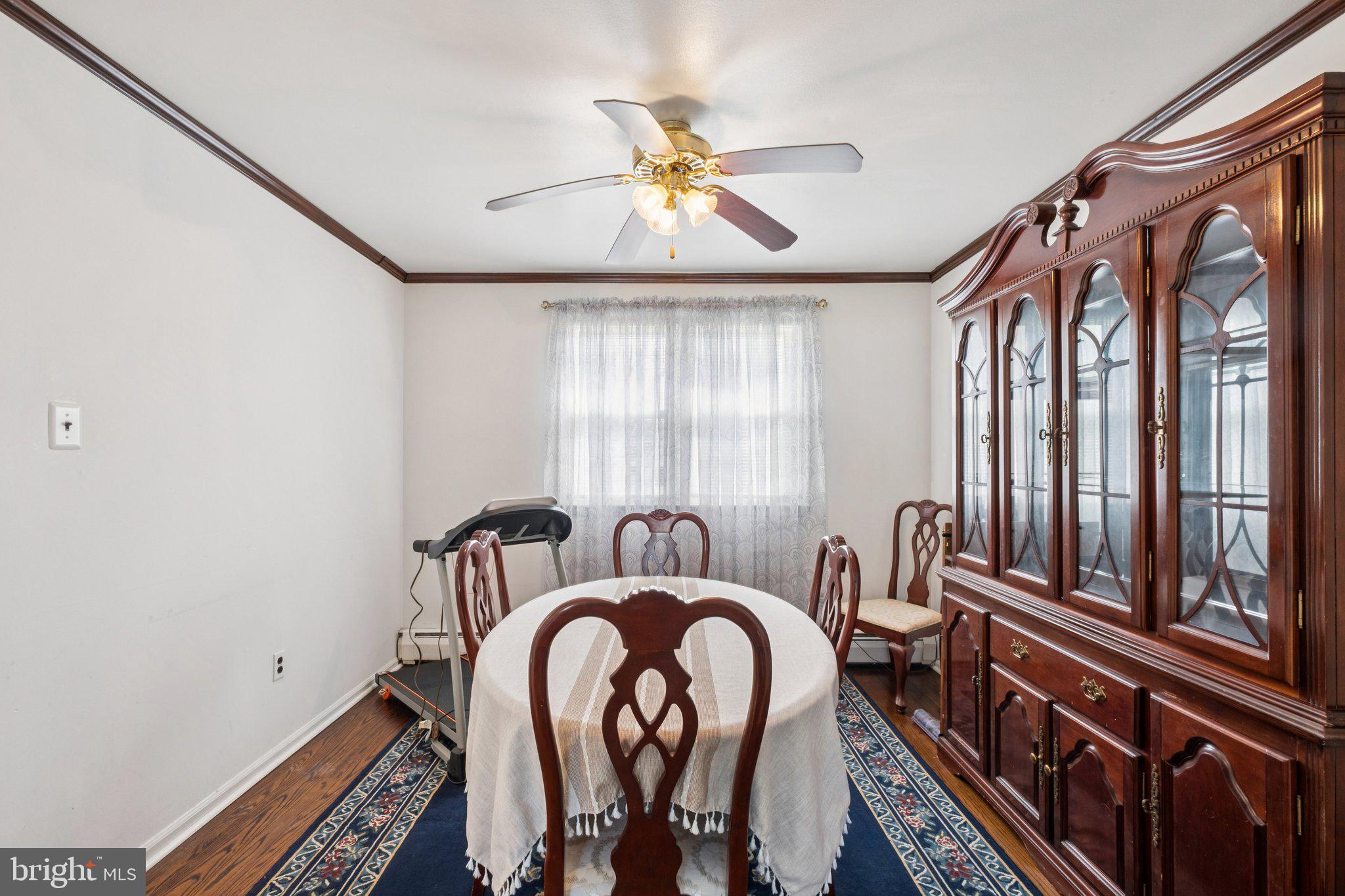 LEVITTOWN - Residential