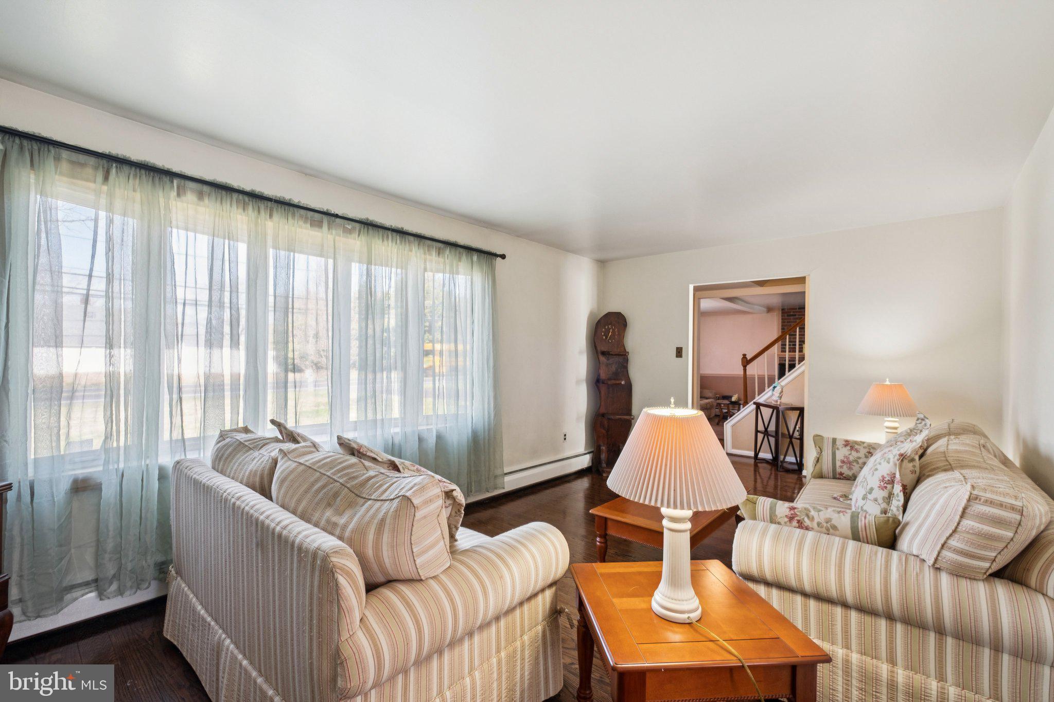 LEVITTOWN - Residential