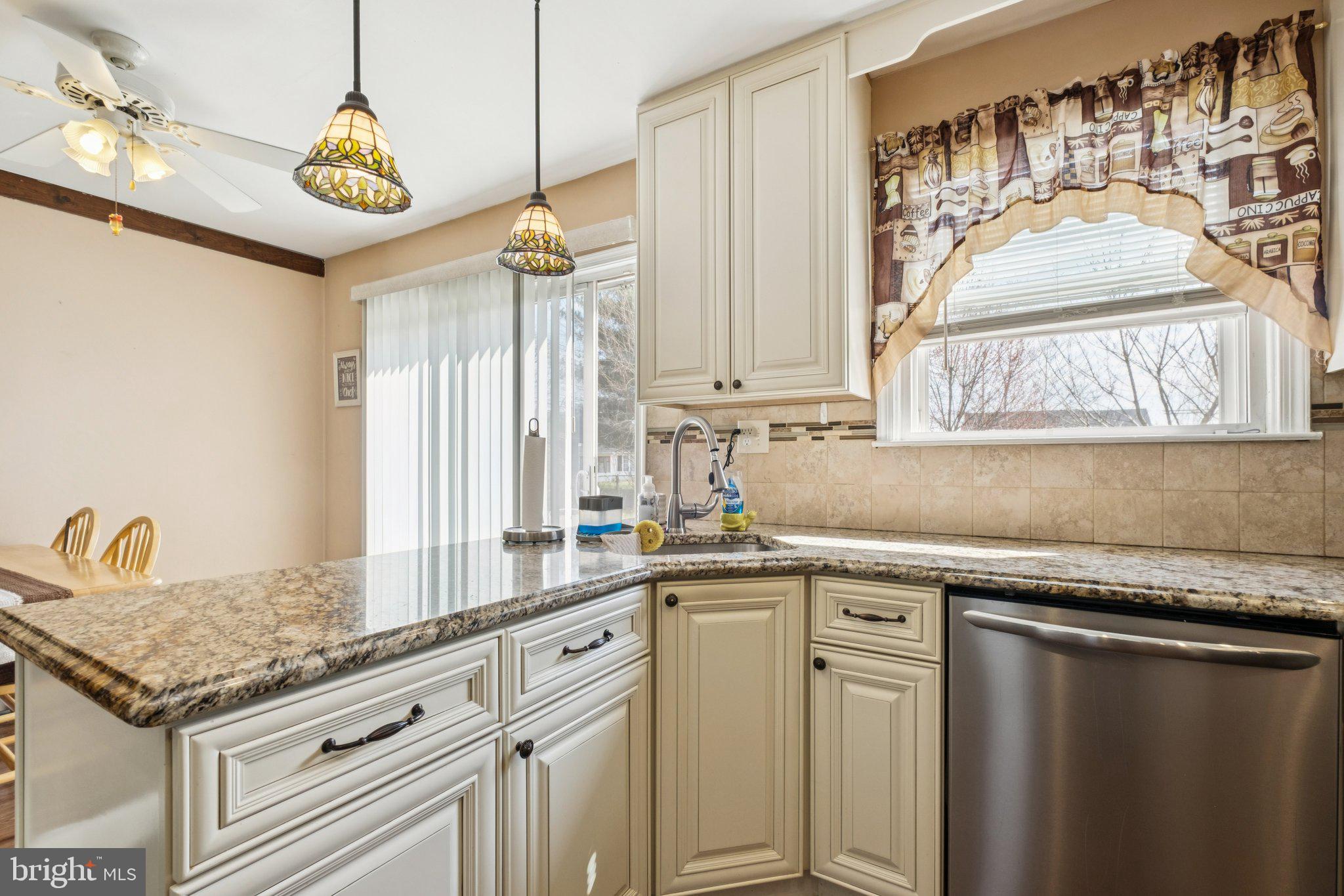 LEVITTOWN - Residential