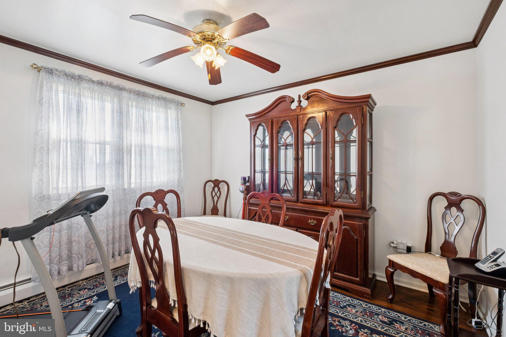 LEVITTOWN - Residential