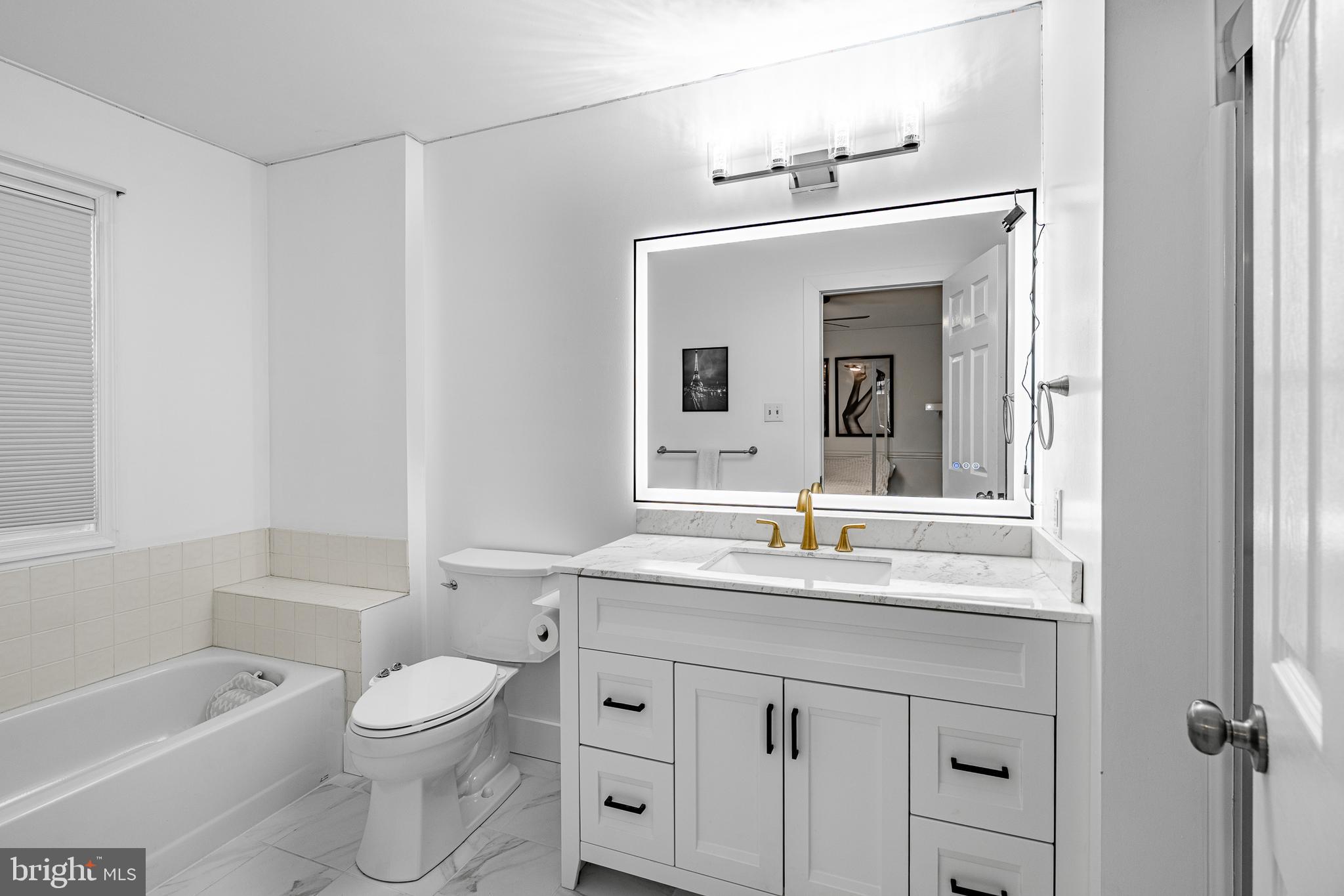 MARSH HARBOUR - Residential