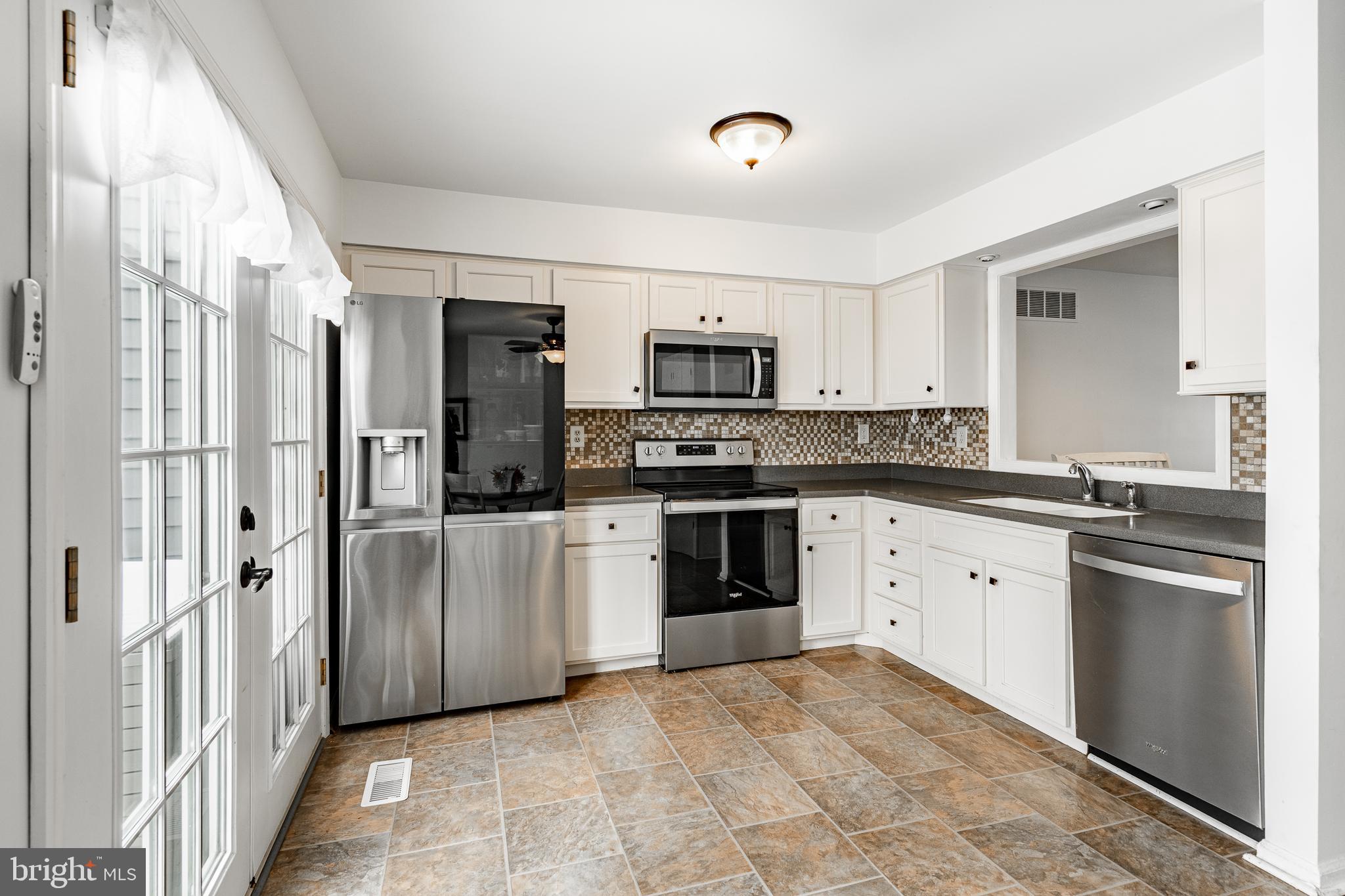 MARSH HARBOUR - Residential